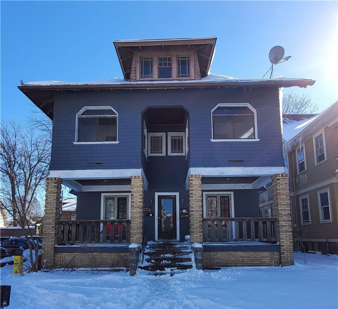 Rochester Condo: 96 Laburnam Crescent Apt