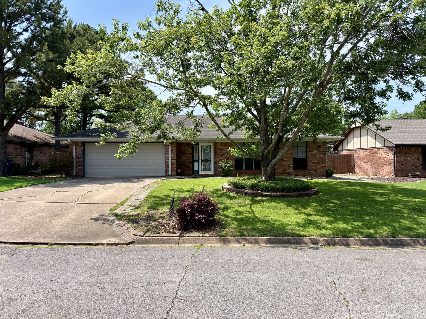 Fort Smith House: 9612 Apple Gate Dr