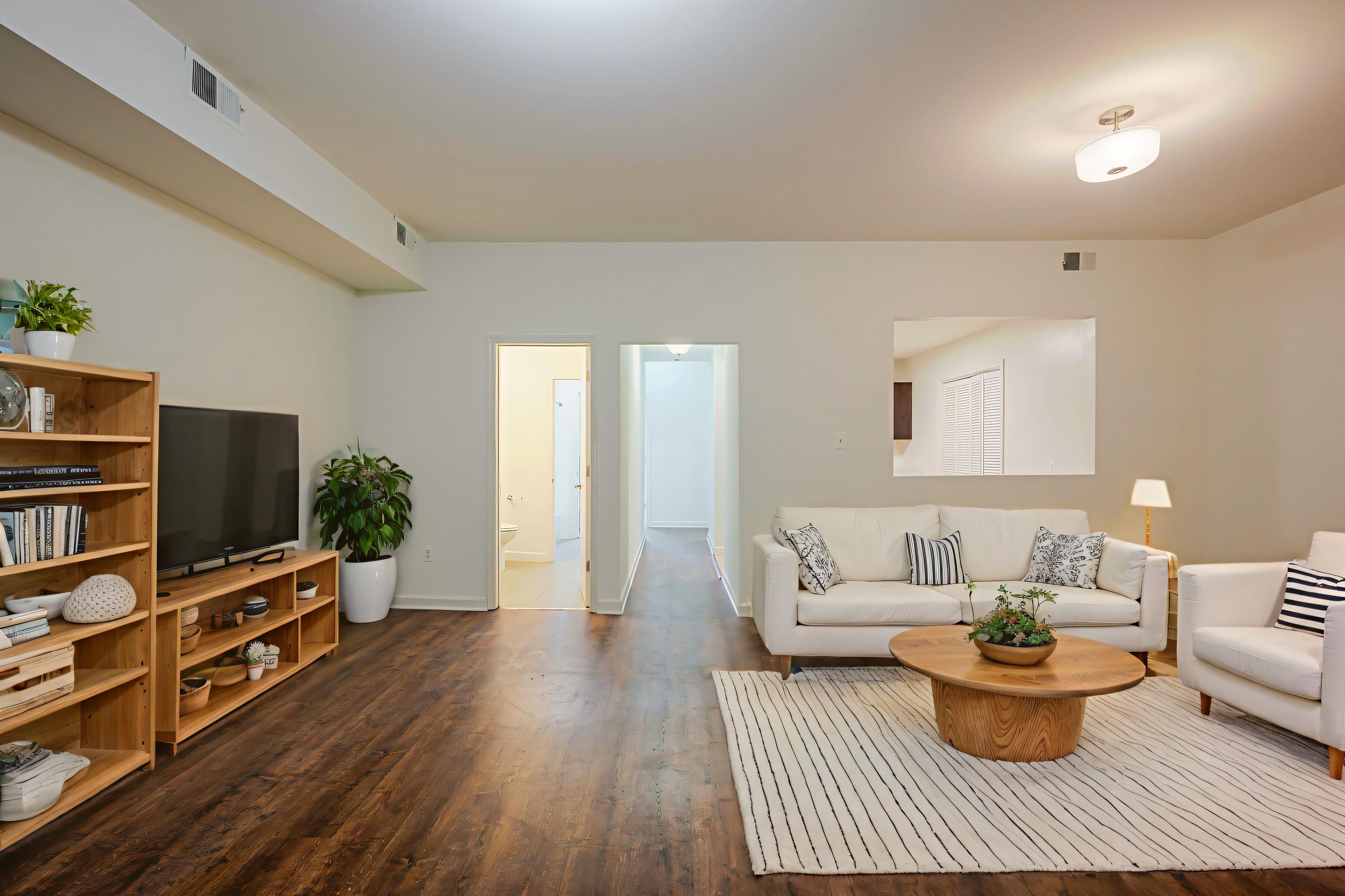 Washington Condo: 650 D St SE