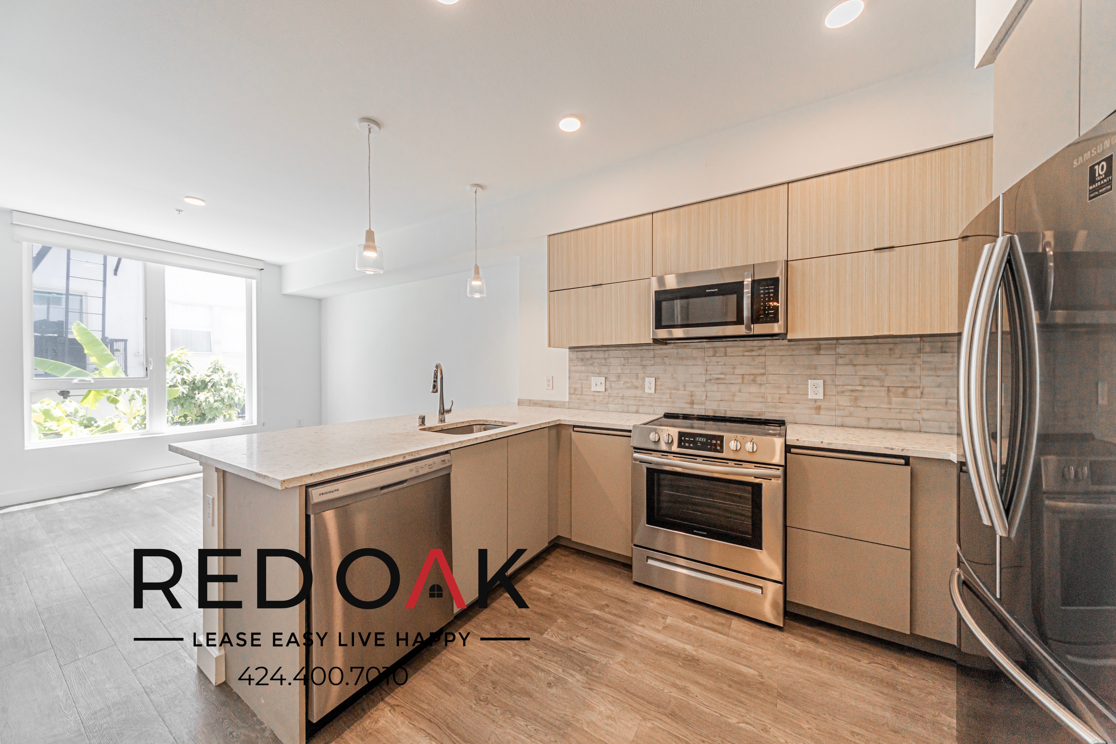 Los Angeles Condo: 2880 James M Wood Blvd