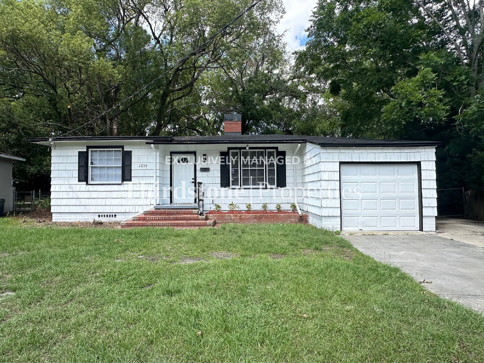 Jacksonville House: 1216 Glen Laura Road