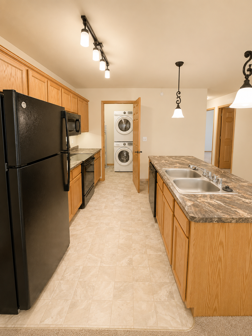 Tomah Apartment: 1028 Berry Ave