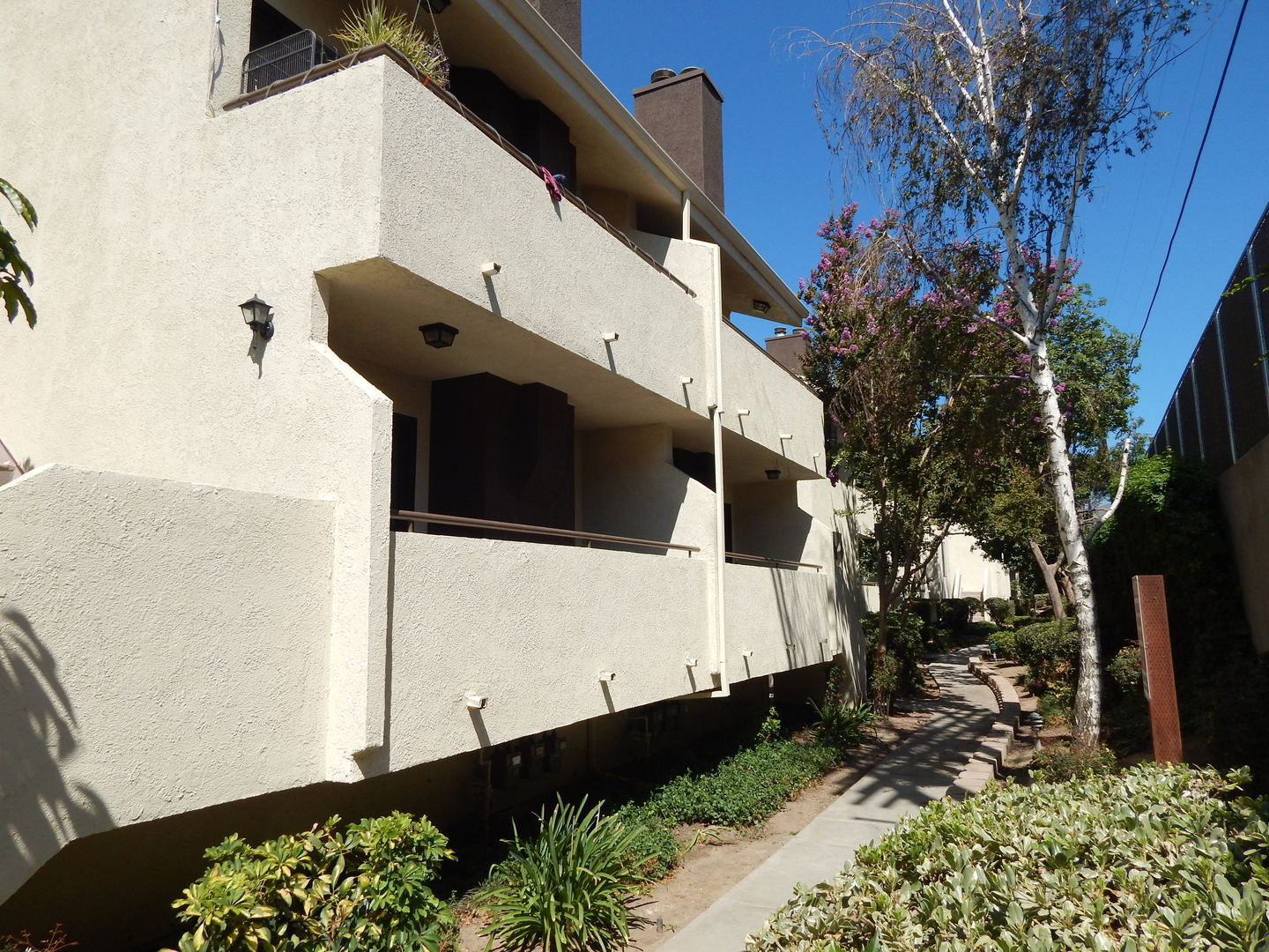 Sylmar House: 13825 Beaver Street