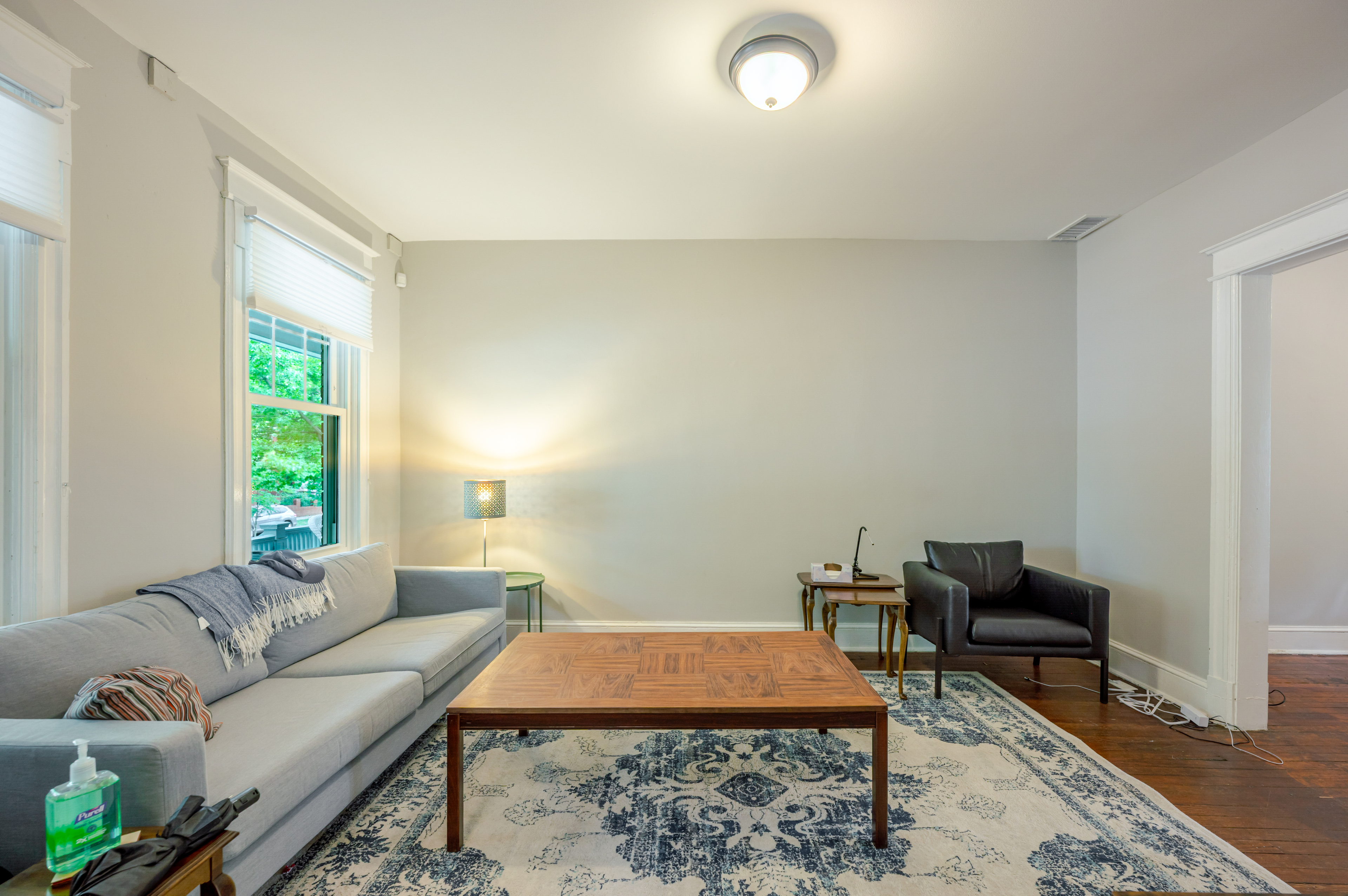 Washington House: 505 Kentucky Ave SE