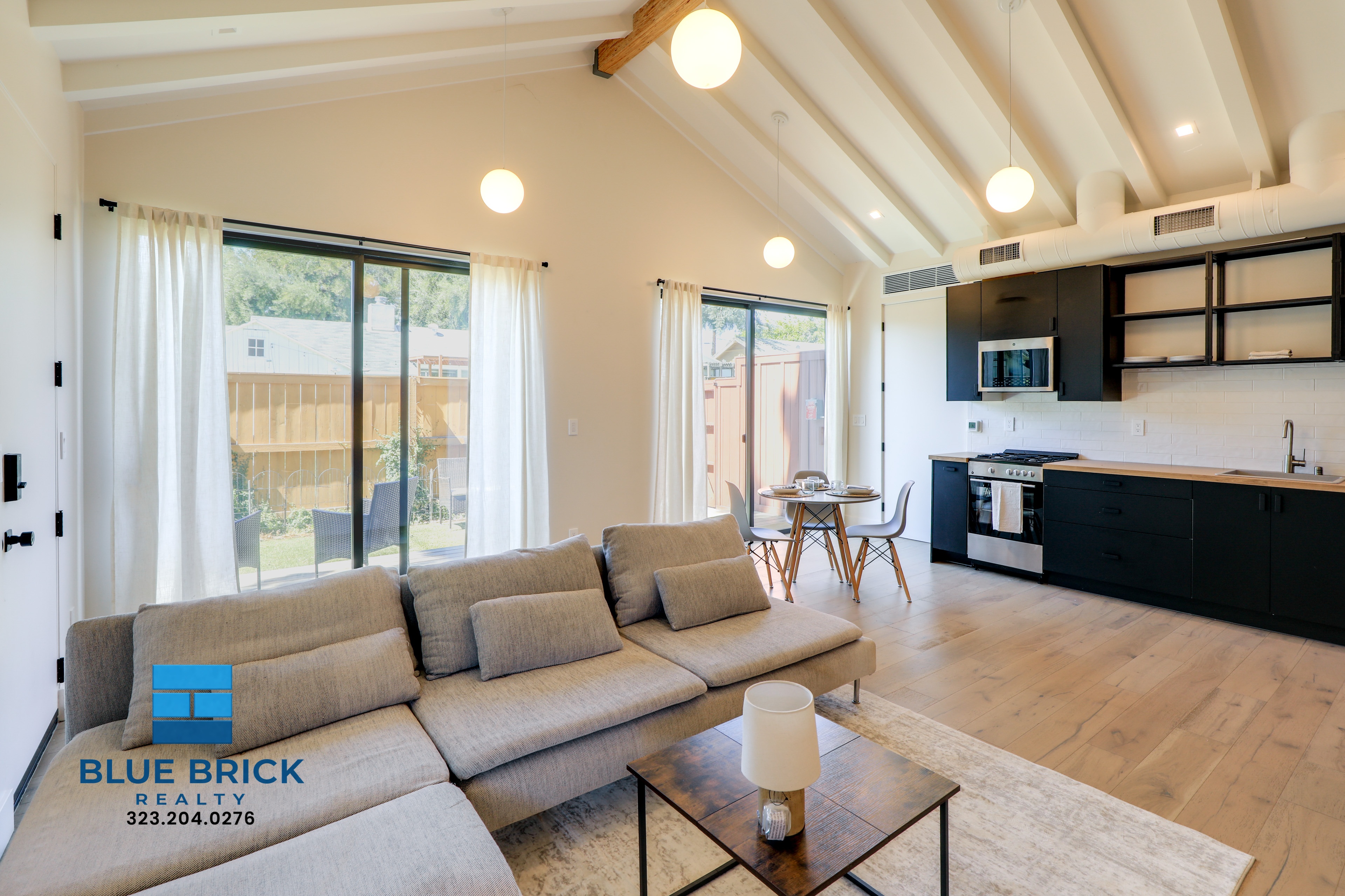 Van Nuys Condo: 14120 Archwood St