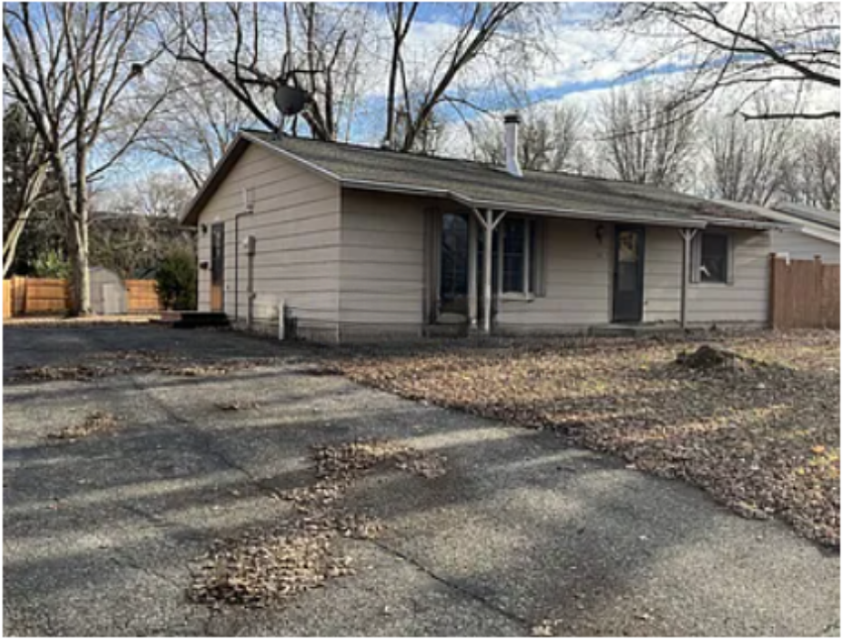 Prior Lake House: 16783 Lyons Ave SE