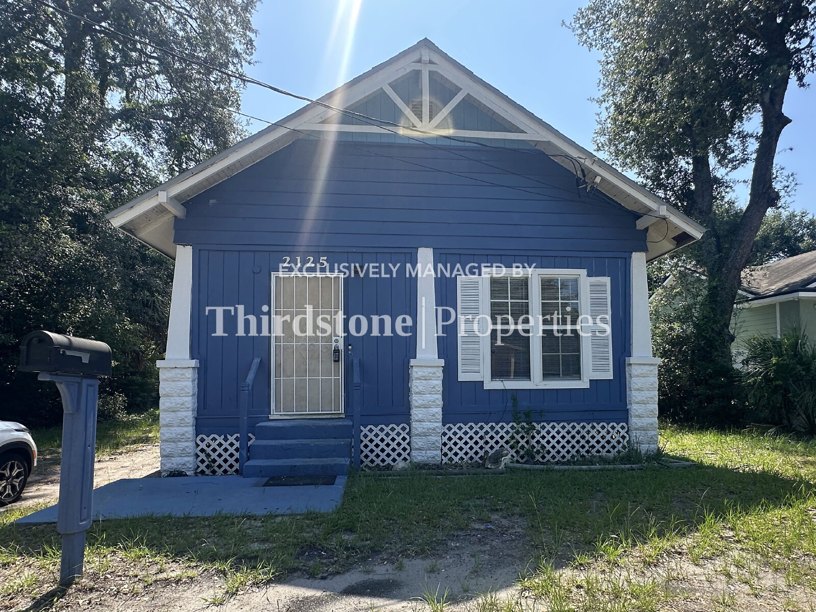 Jacksonville House: 2125 Lambert Street