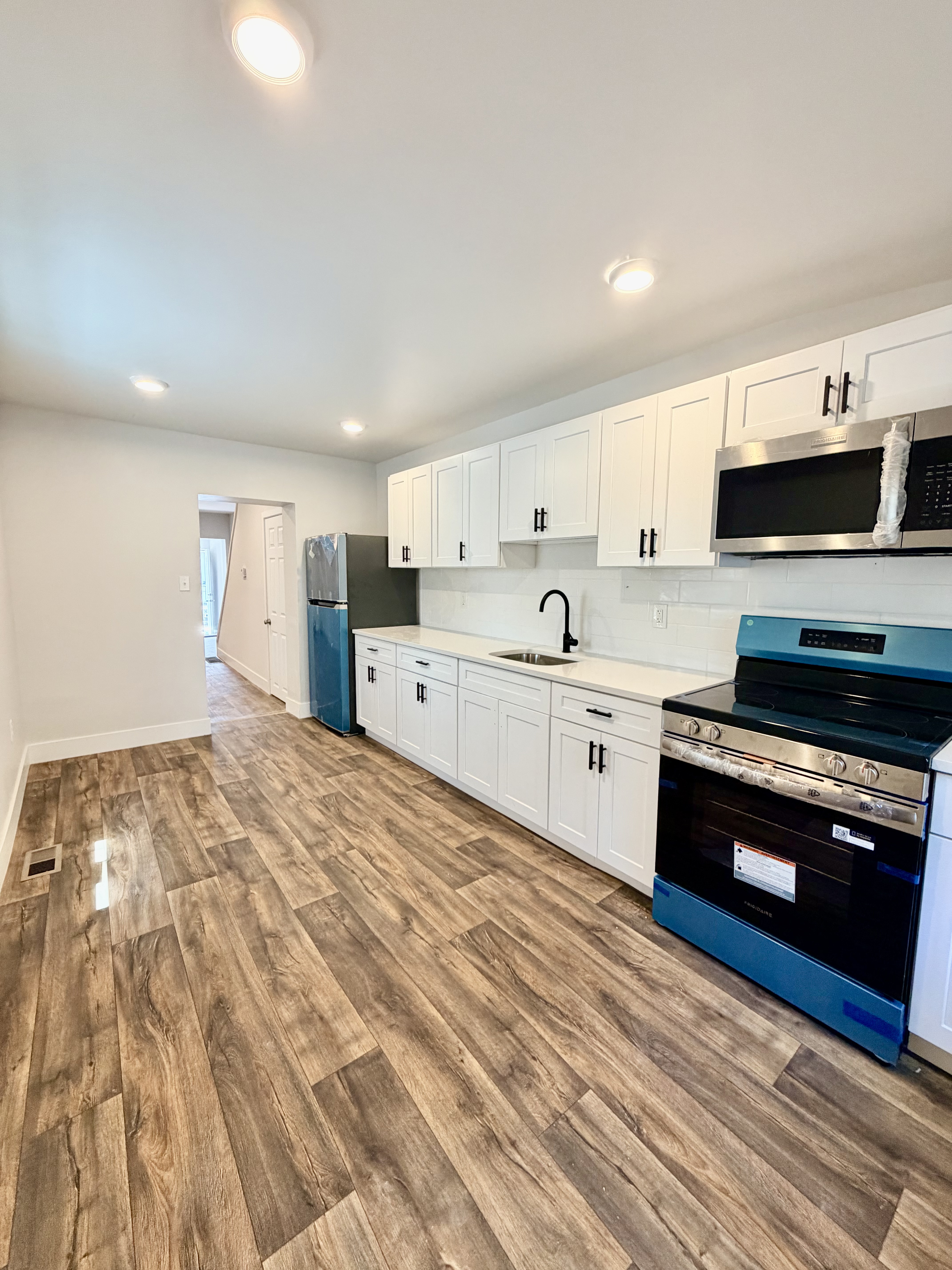Philadelphia Townhome: 2073 Pickwick St