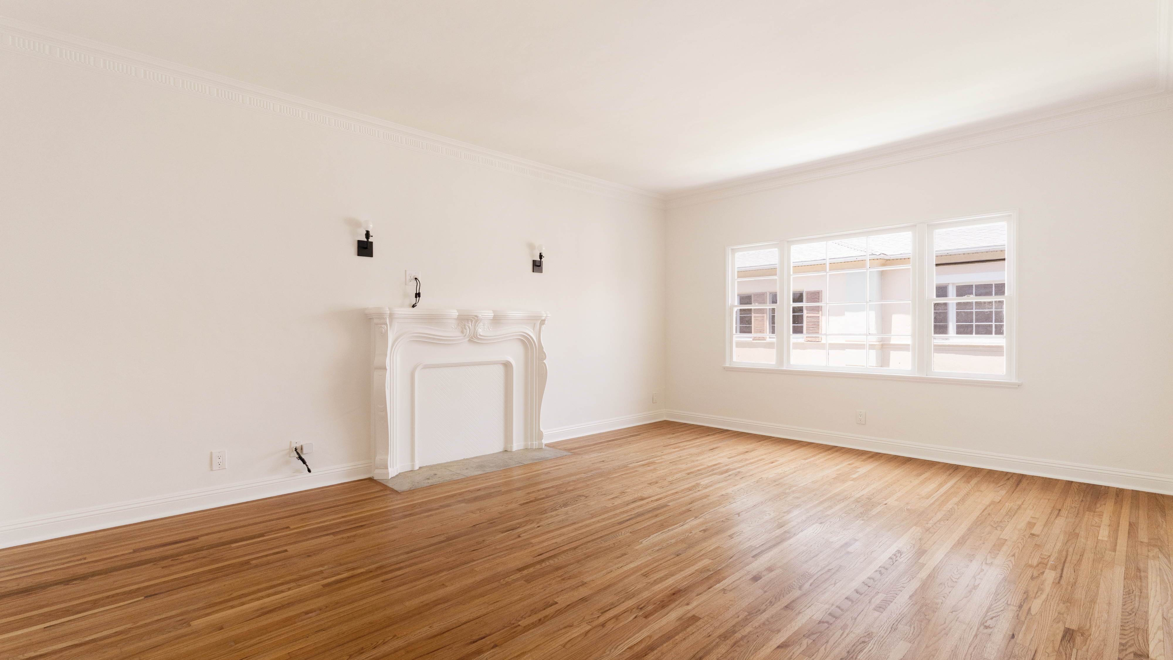 Los Angeles Condo: 1056 S Genesee Ave
