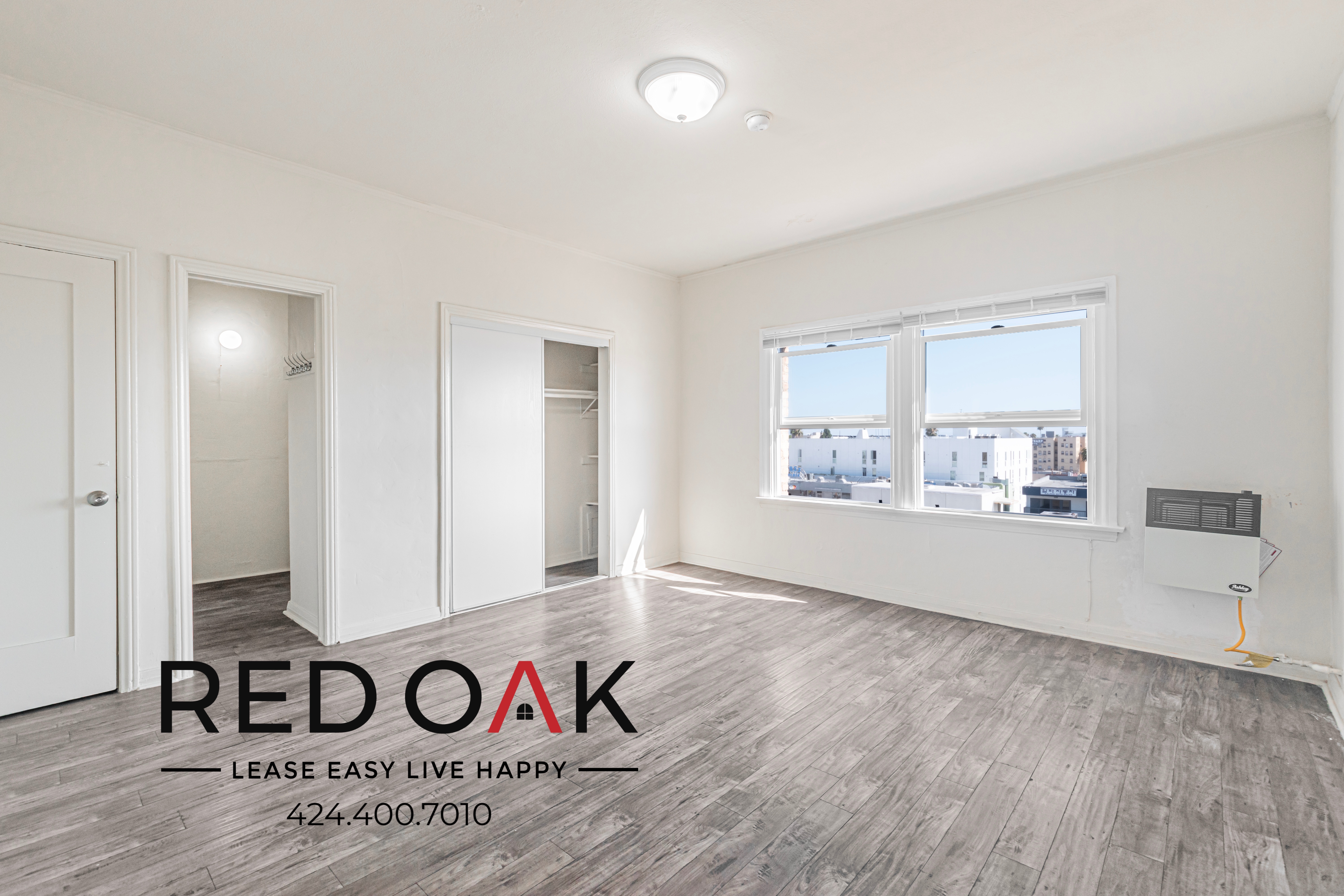 Los Angeles Condo: 746 S Coronado St