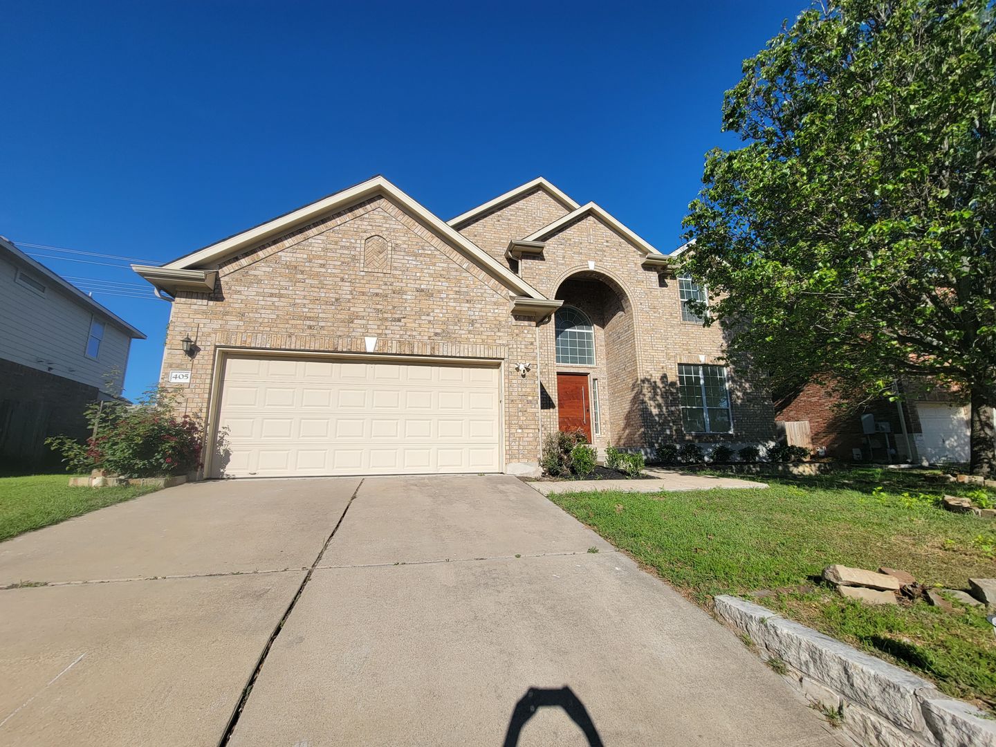 Cedar Park House: 405 Darkwoods Drive