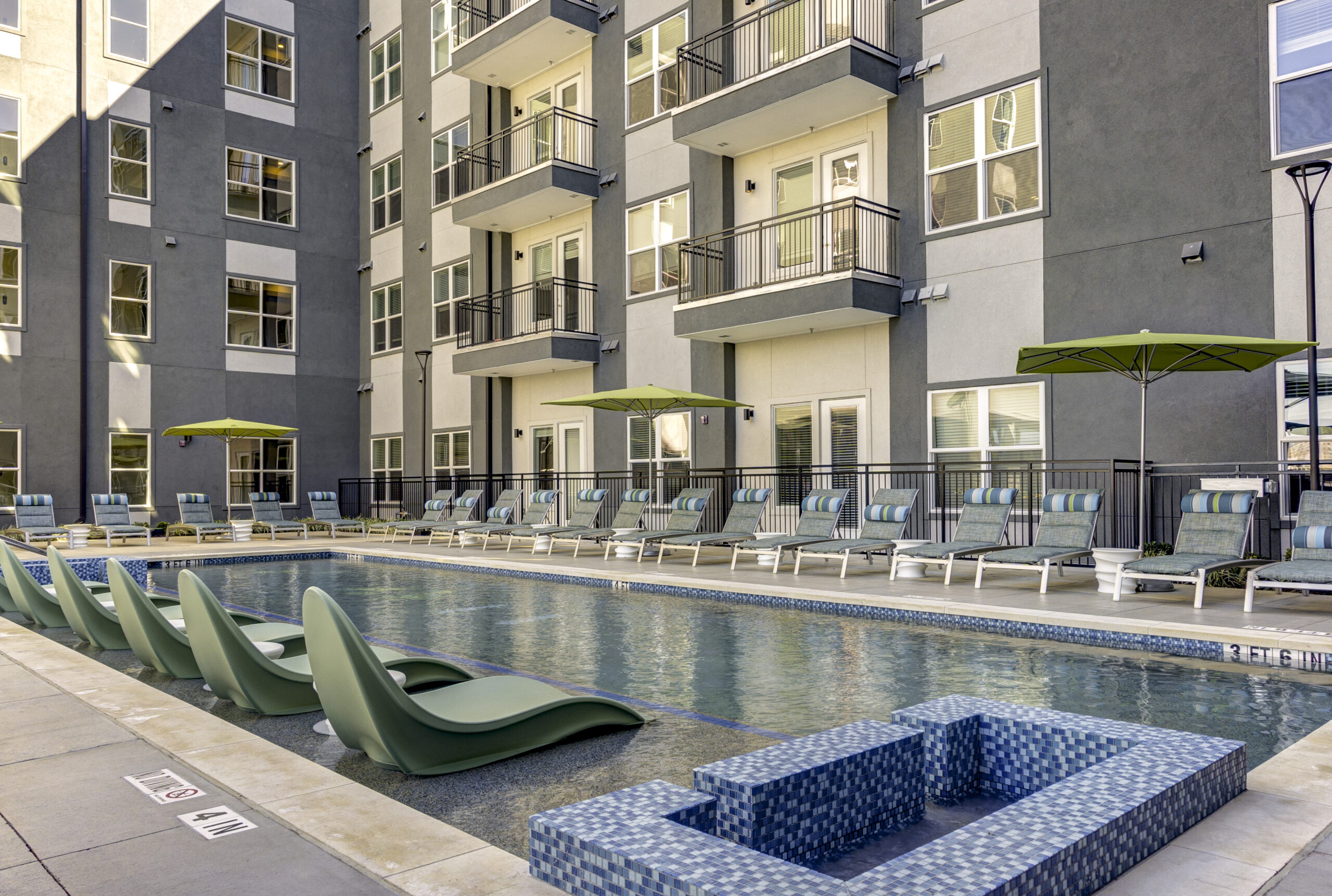 Austin Condo: 1401 Royal Crest Dr