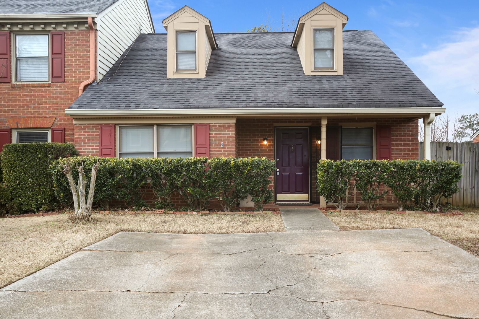 Atlanta House: 245 Towergate Place (AOF)