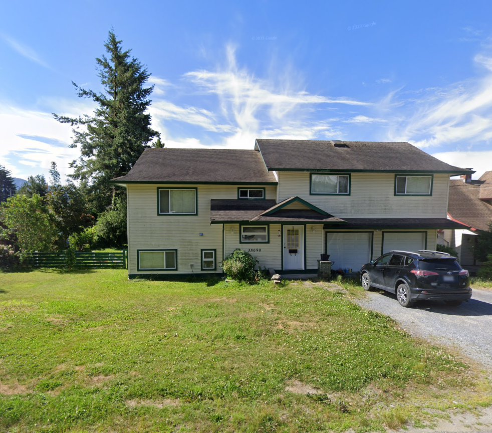 Mission House: 35090 Ewert Ave