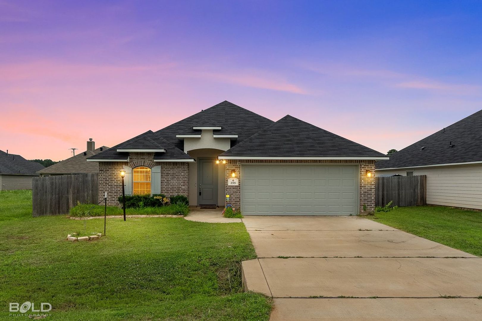Haughton House: 255 Sedgewick Avenue
