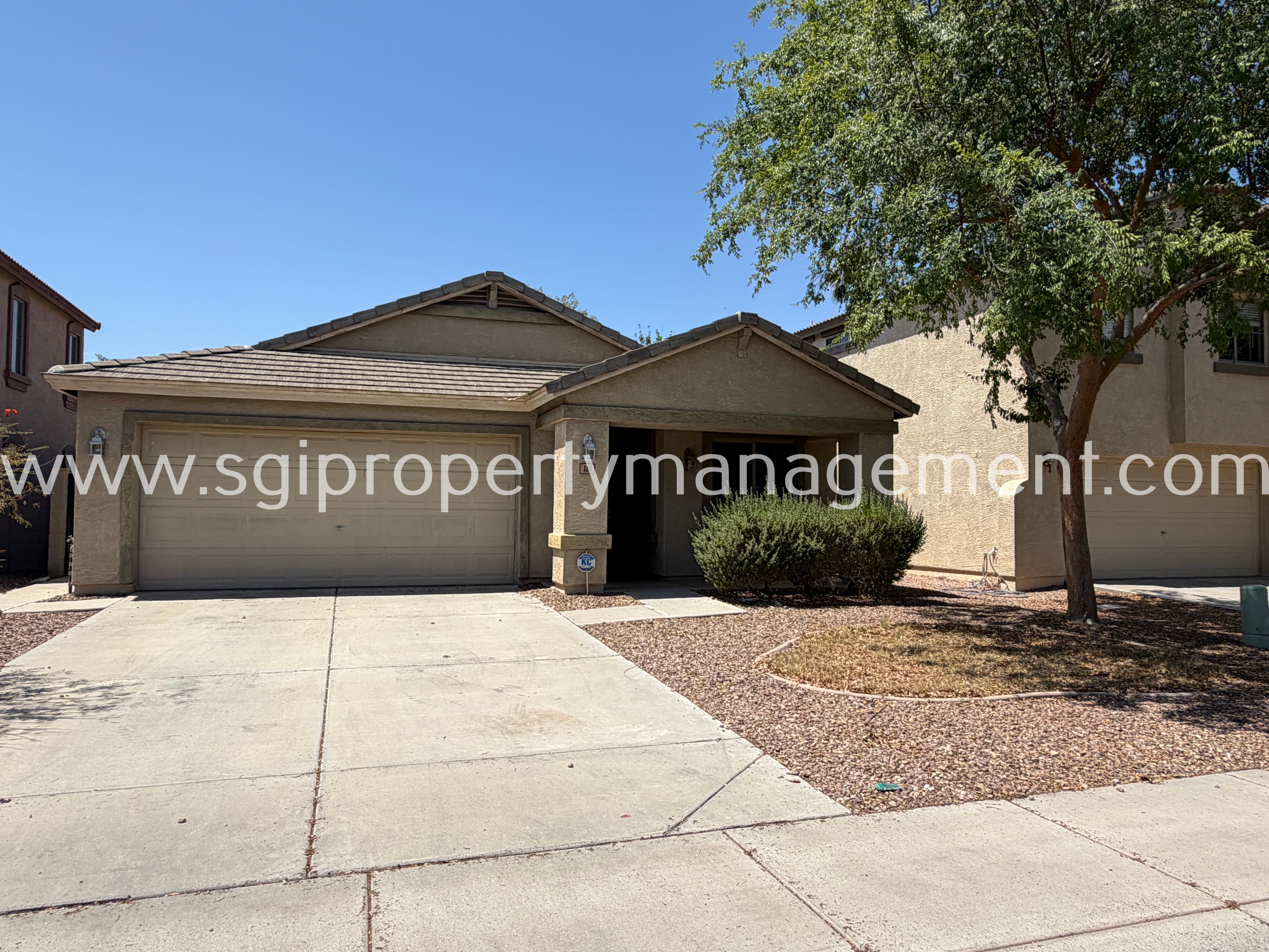 San Tan Valley House: 383 E Anastasia St