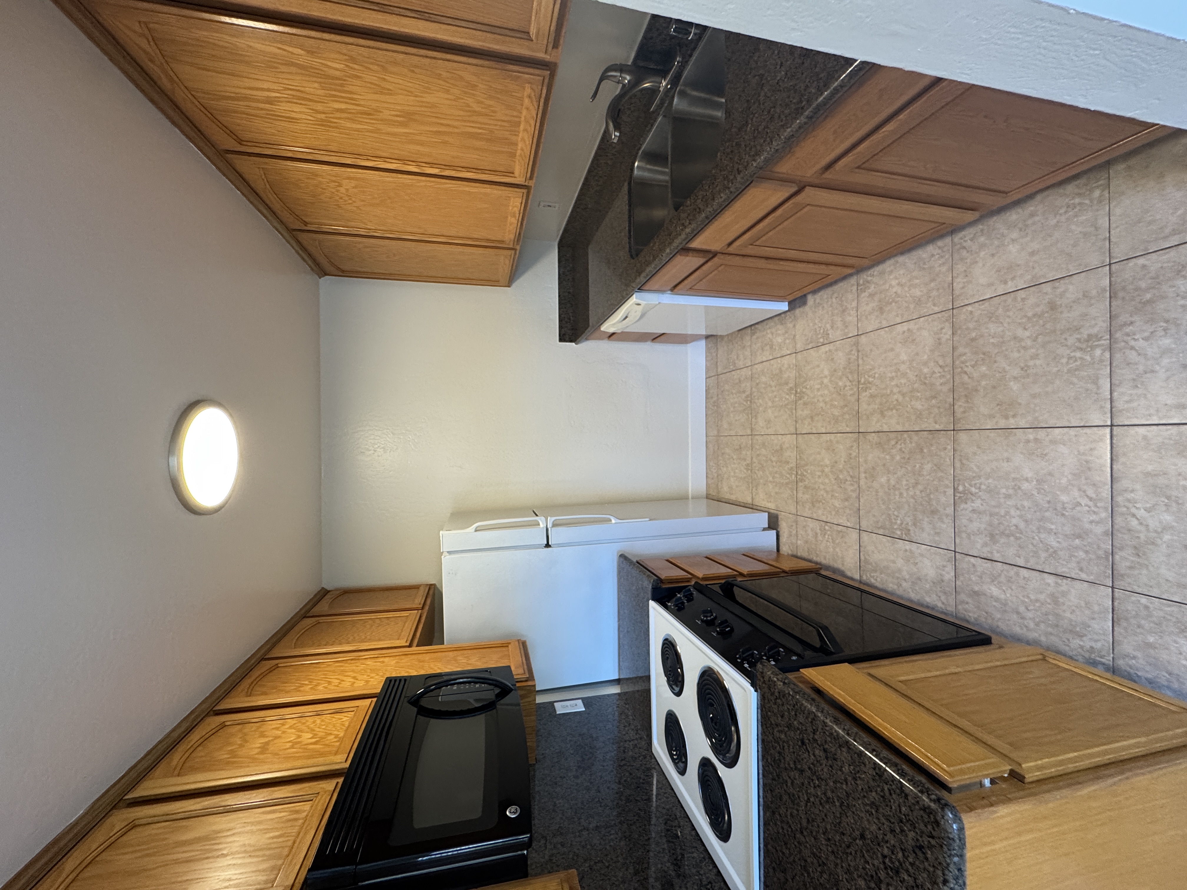 South San Francisco Condo: 1056 Grand Avenue