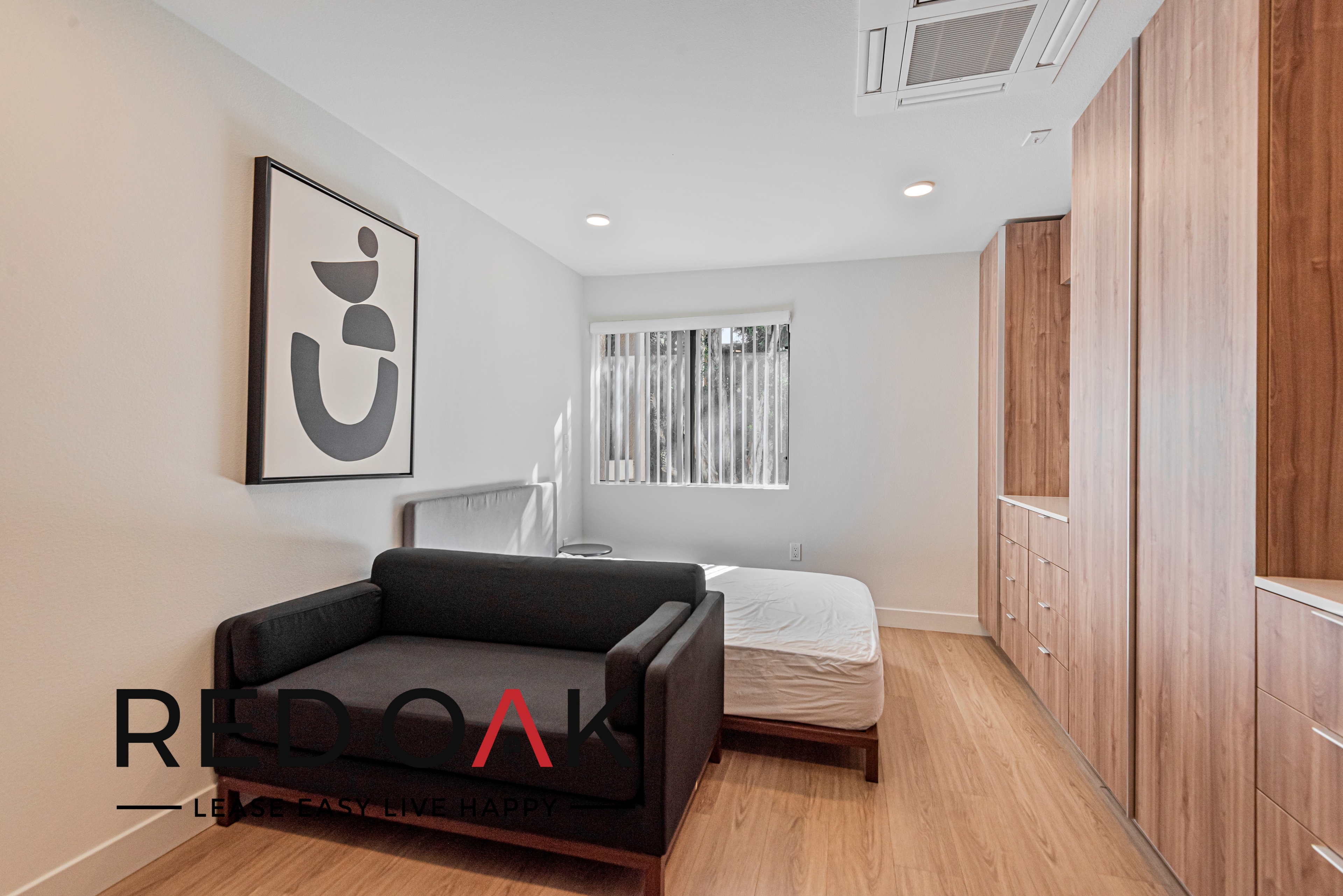 Canoga Park Condo: 7810 Topanga Canyon Blvd