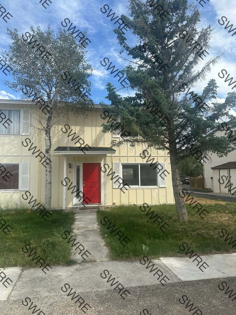 Rock Springs House: 3280 Roosevelt Way