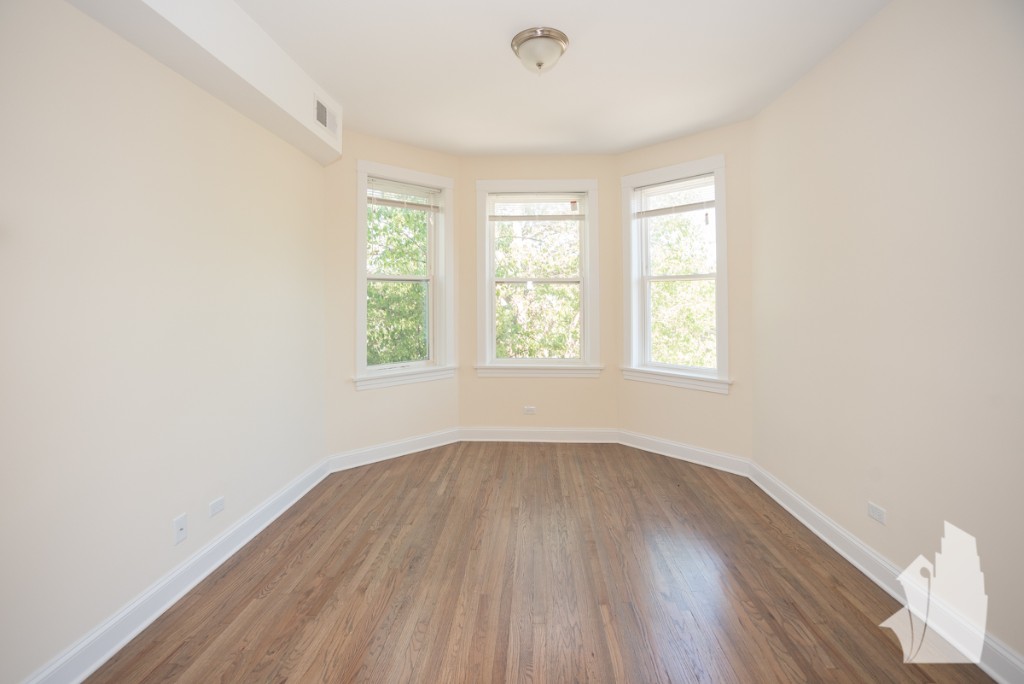 Chicago Condo: 2814 North Troy