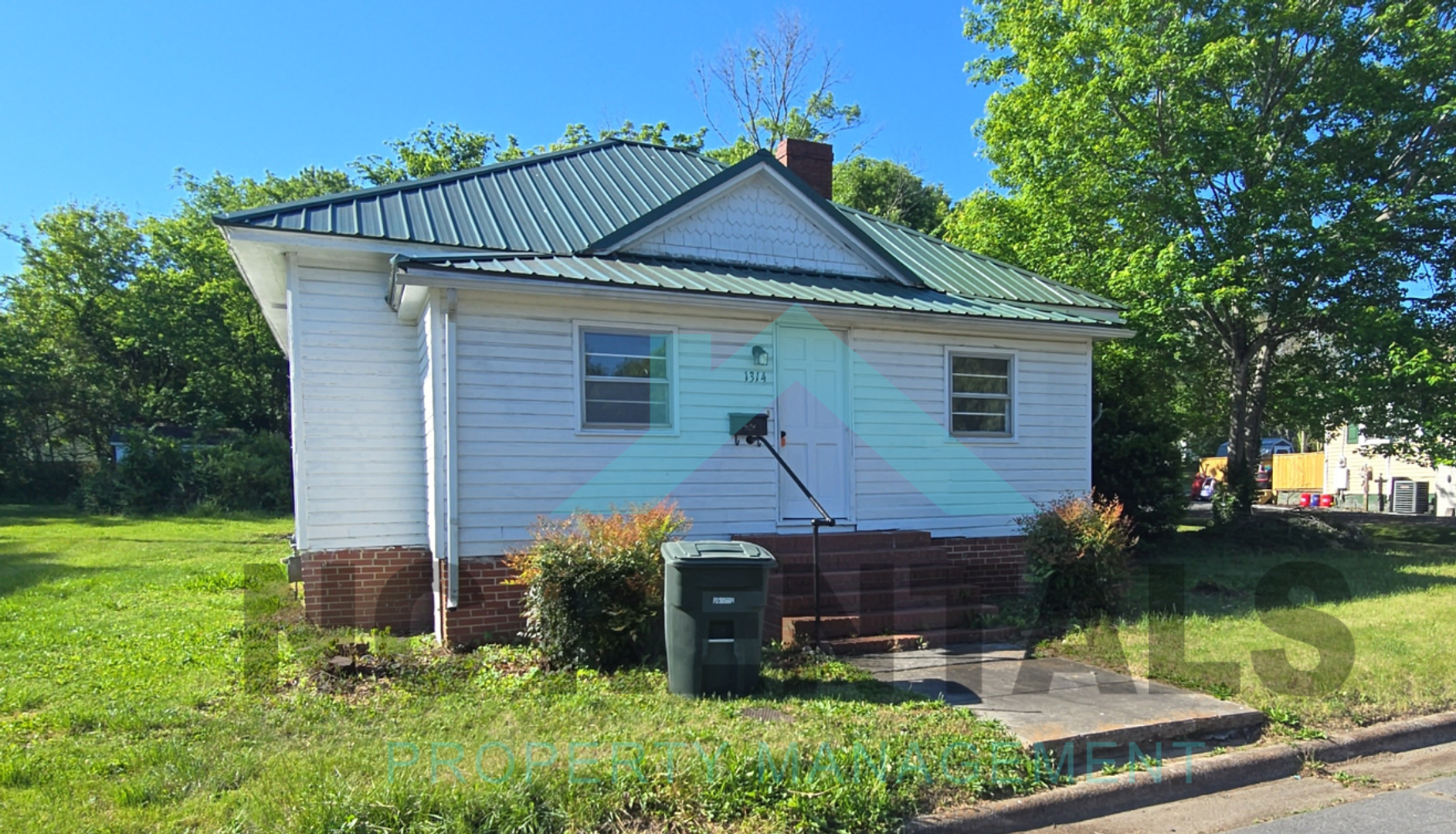 Eden House: 1314 Front St