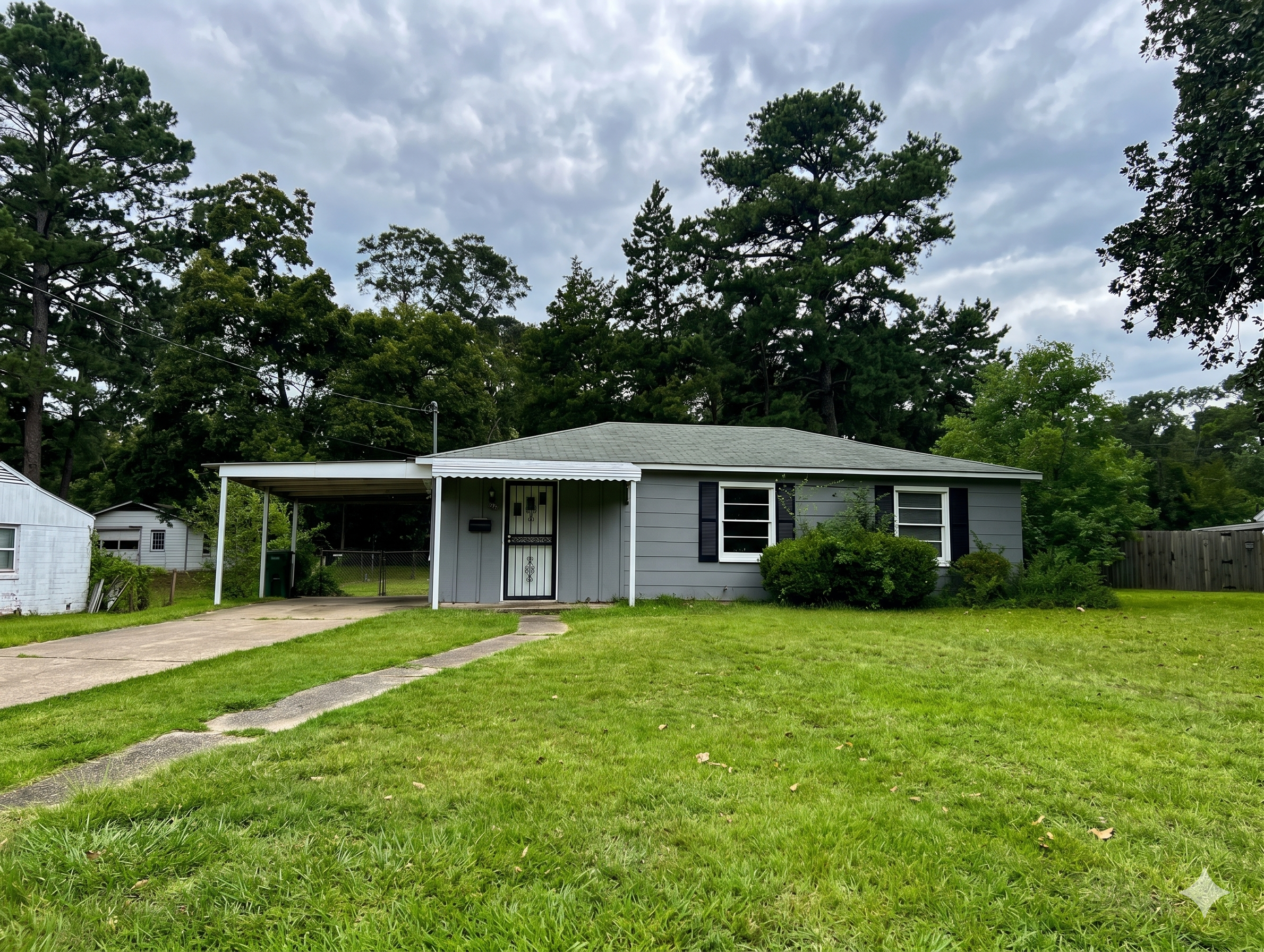 Montgomery House: 1156 Cottondale Road Montgomery AL 36109