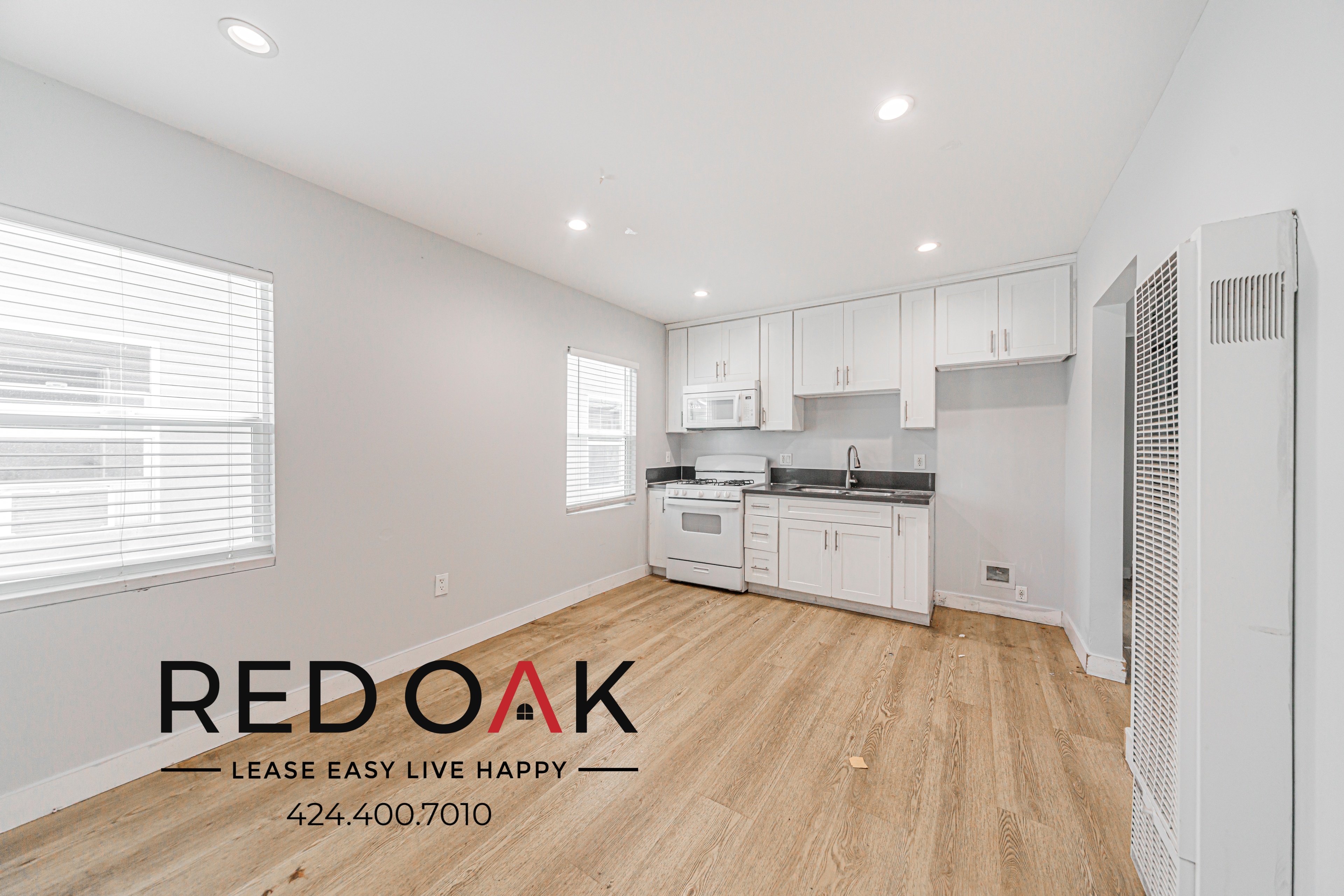 Los Angeles Condo: 6433 S Victoria Ave