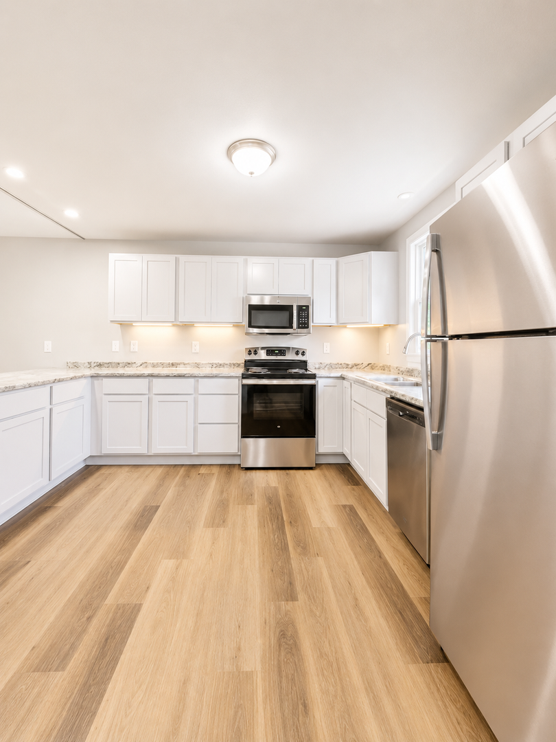 Lake Delton Apartment: 231-241 Burritt Ave