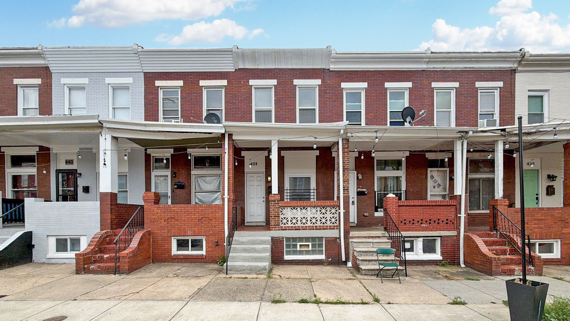 Baltimore Townhome: 439 N Robinson St