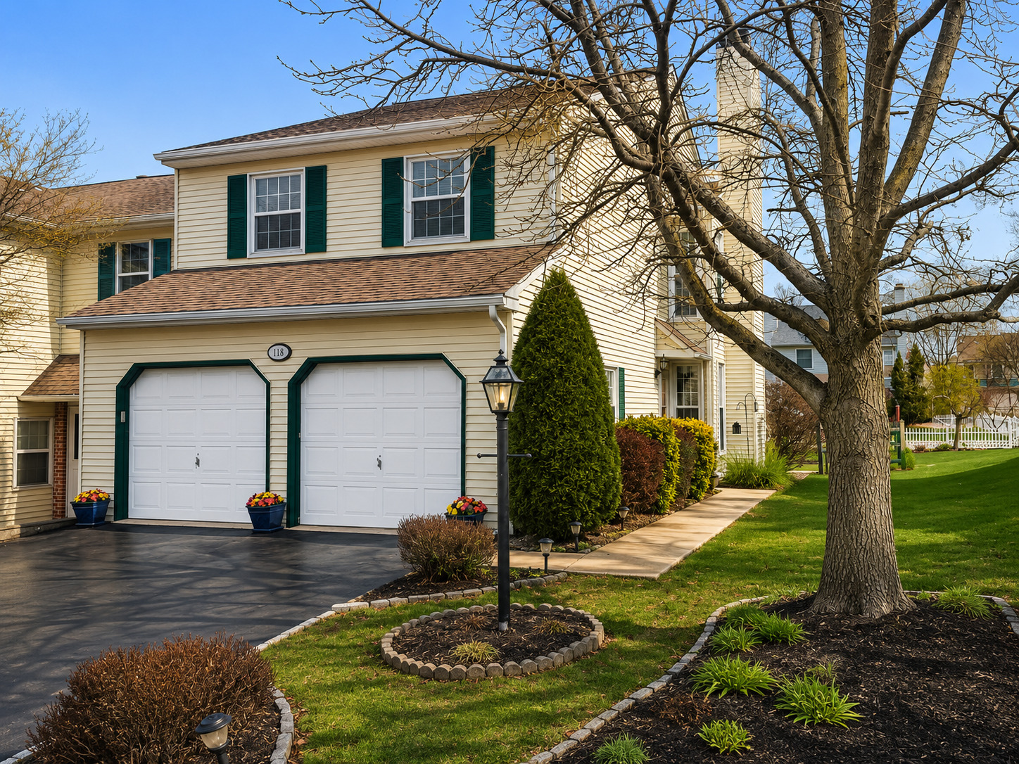 North Wales House: 118 Henning Dr