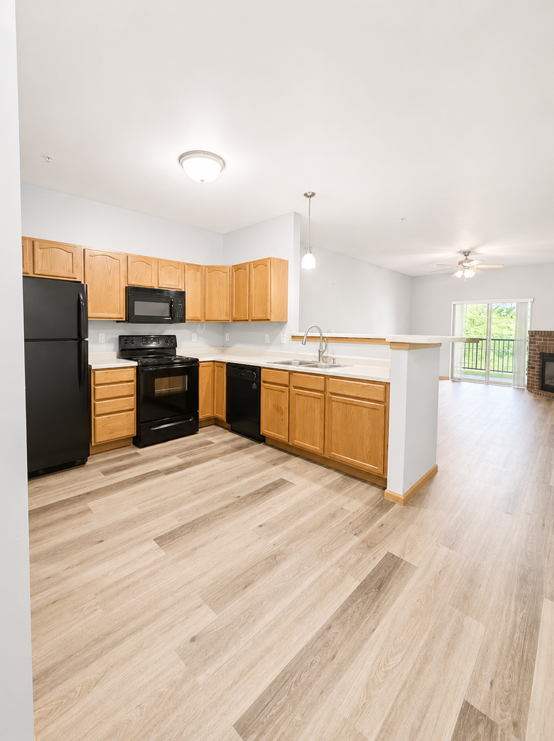 Baraboo Apartment: 915 Ellis Ave