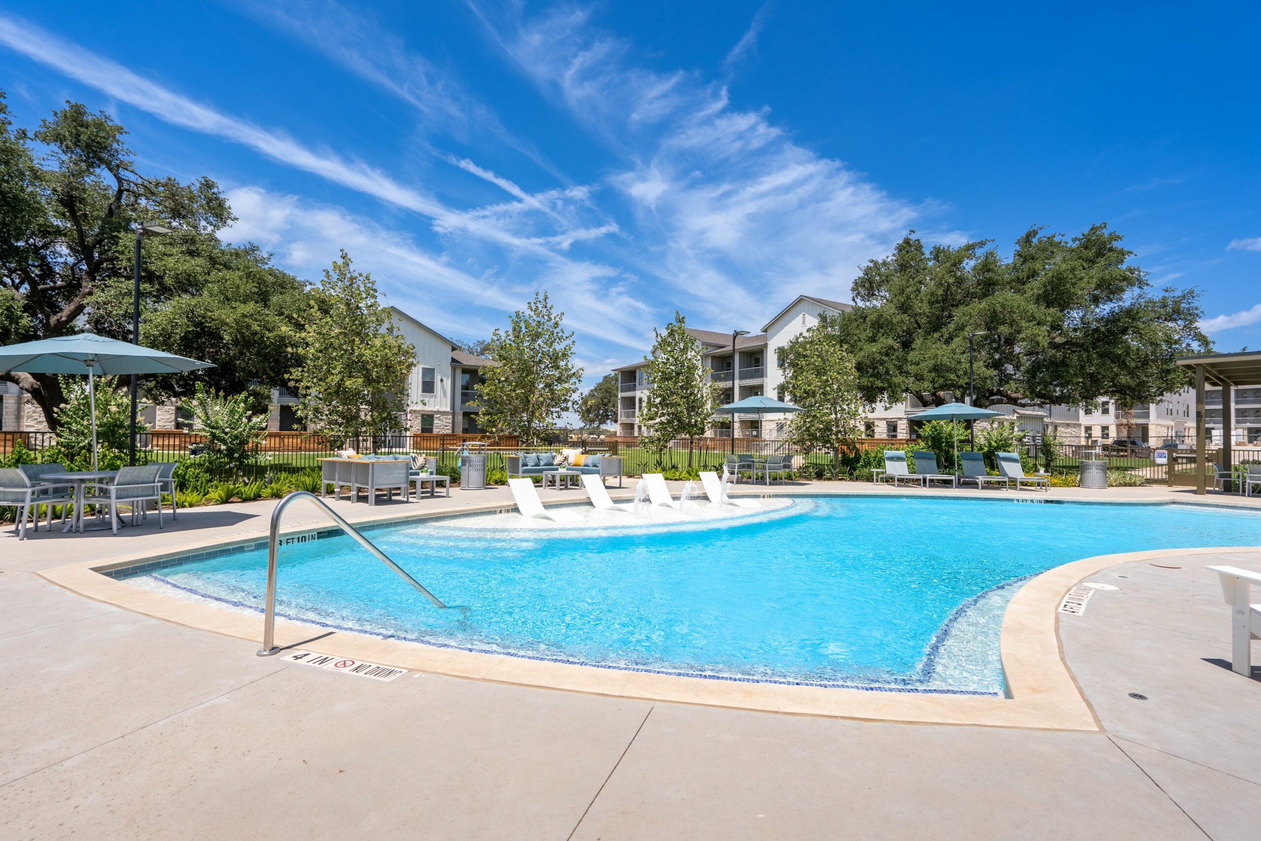 Austin Condo: 2200 TX-195