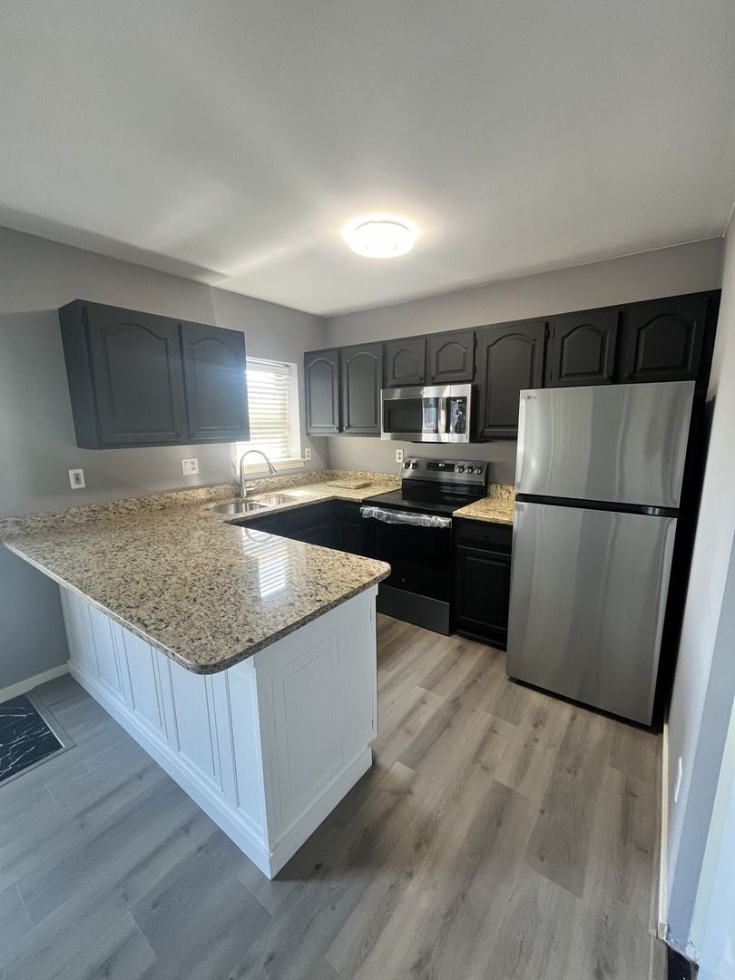 Wilmington House: 146 Paladin Dr