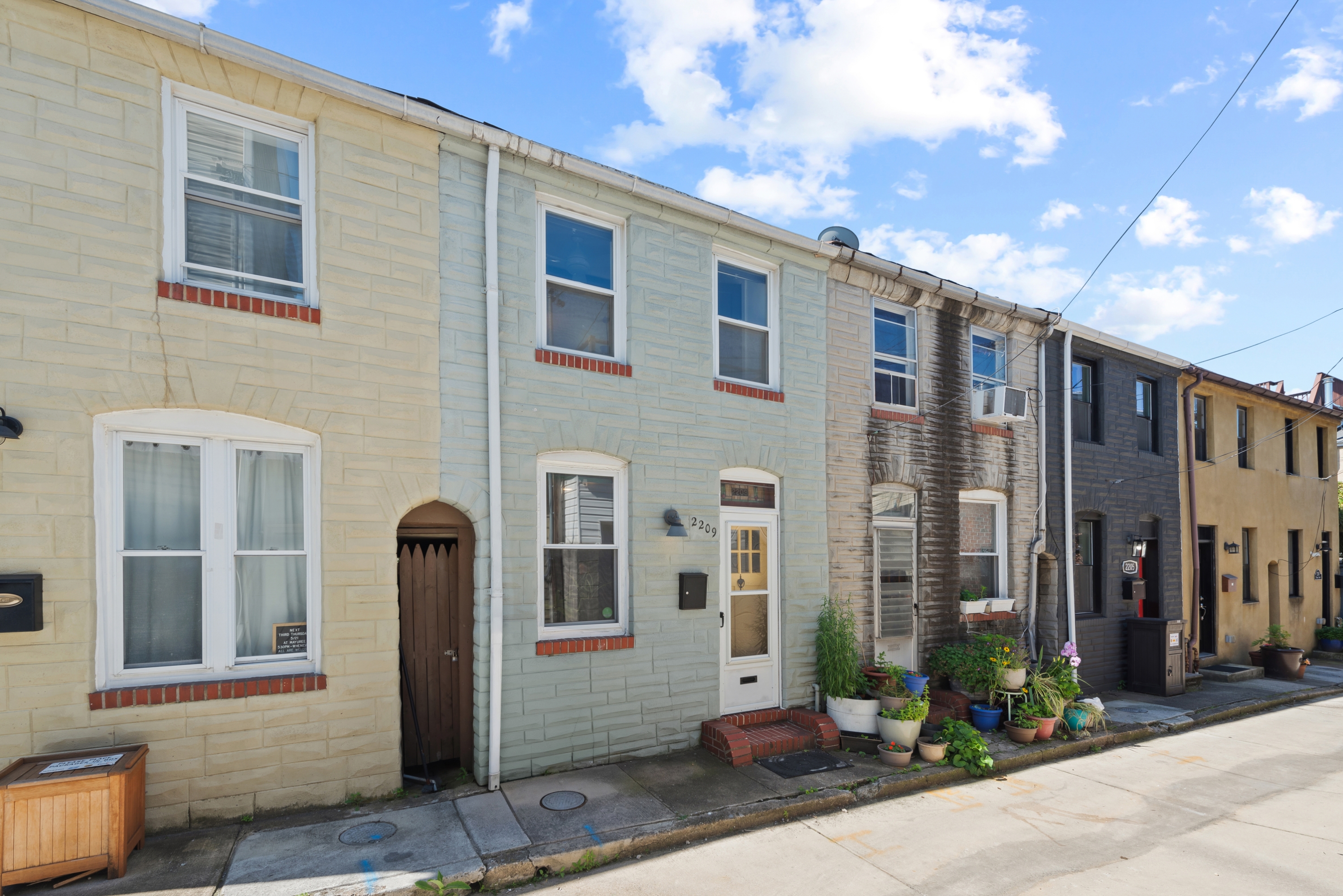 Baltimore House: 2209 Duker Ct
