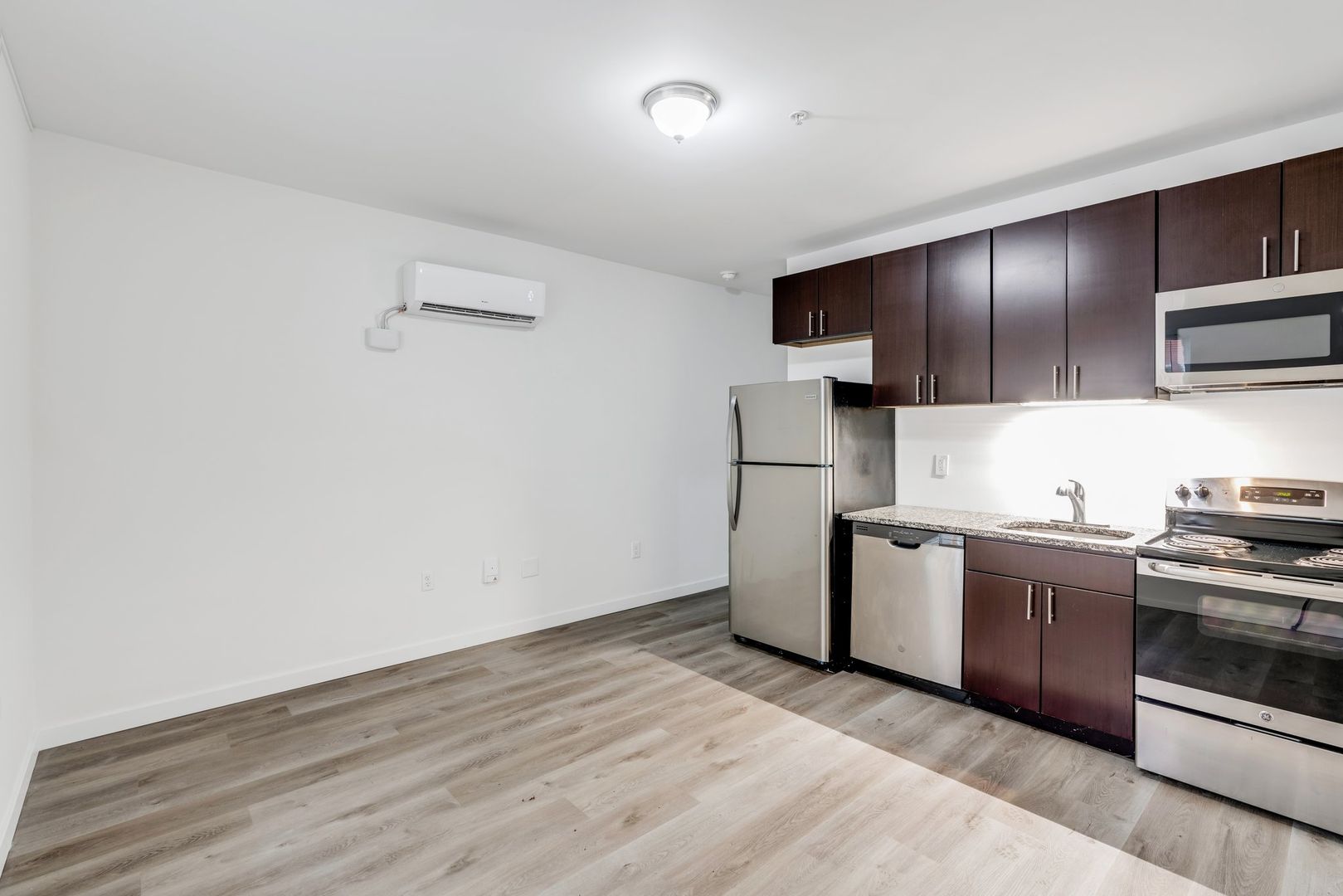 Philadelphia Condo: 3003 W Glenwood Ave