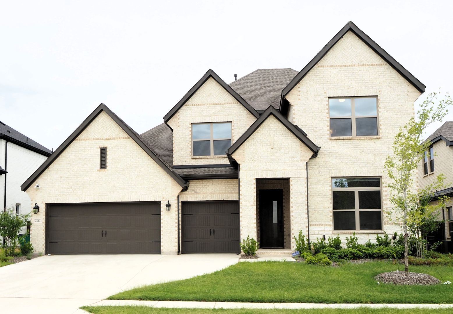 Argyle House: 2613 Rosewood Way