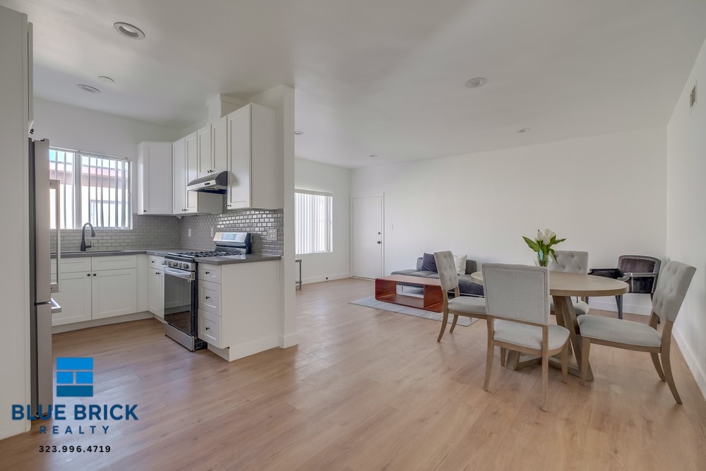 Valley Village Condo: 5312 Corteen Pl