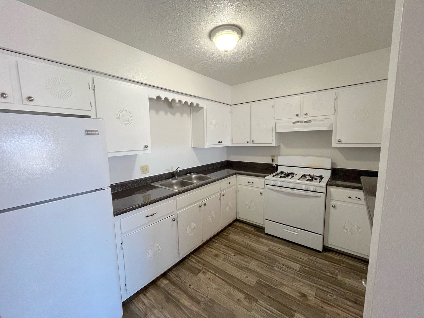 Albuquerque Apartment: 565 59th NW