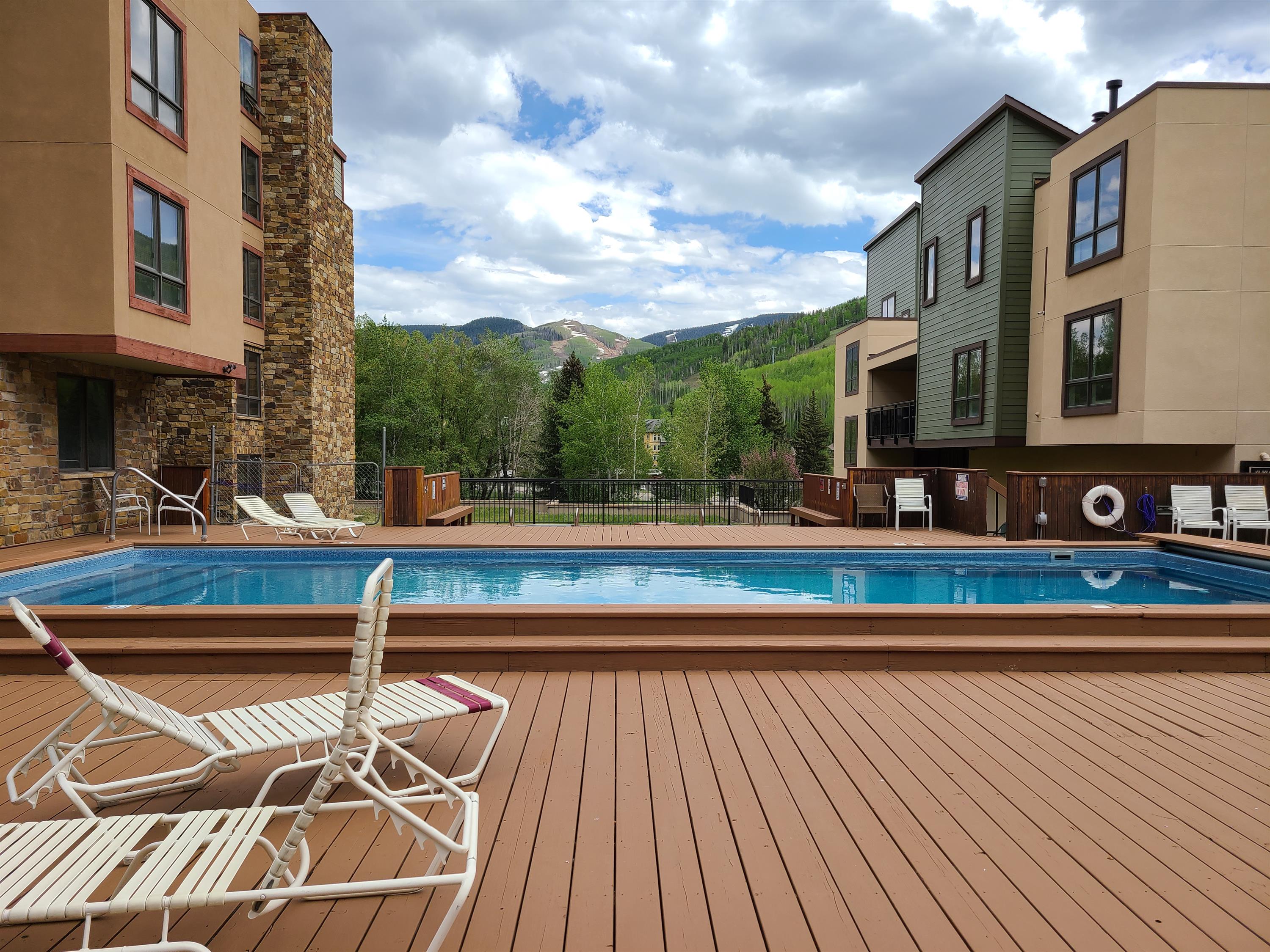 Vail Townhome: Breakaway West Condo1023 Lions Ridge Loop