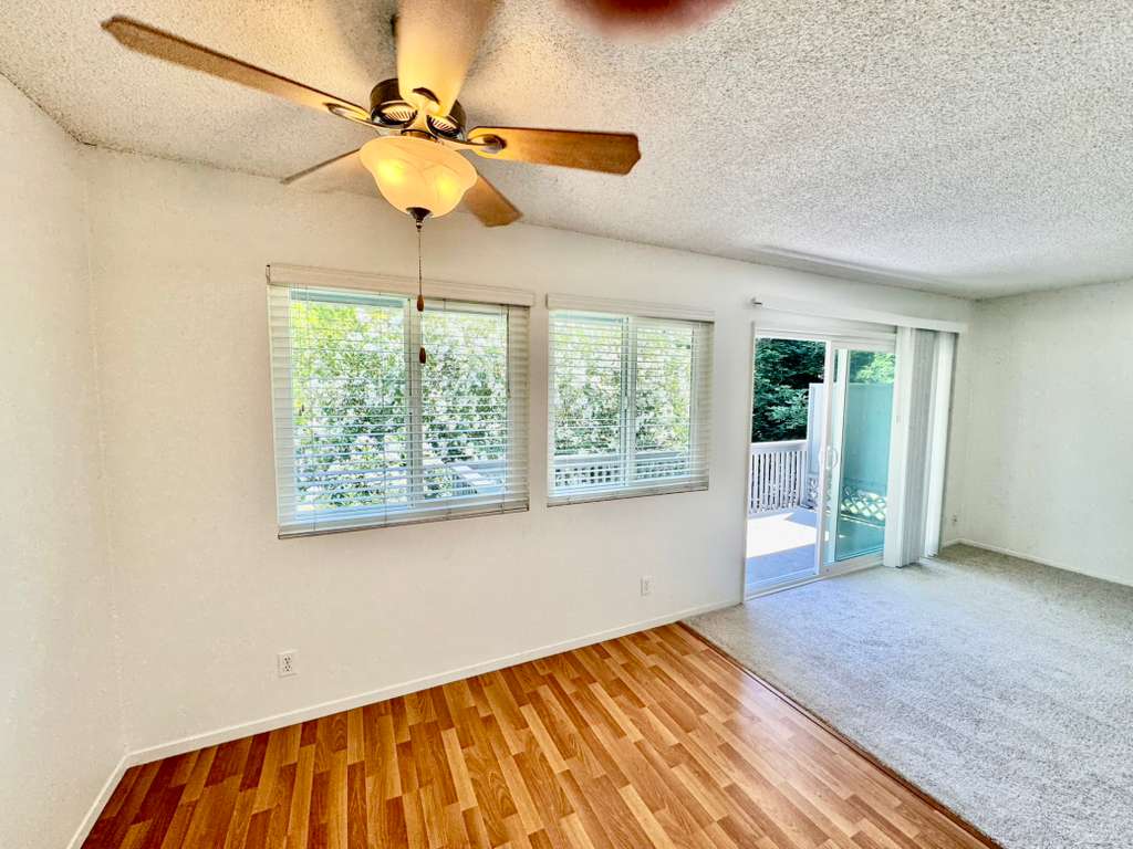 Novato Condo: 998 Ignacio Blvd