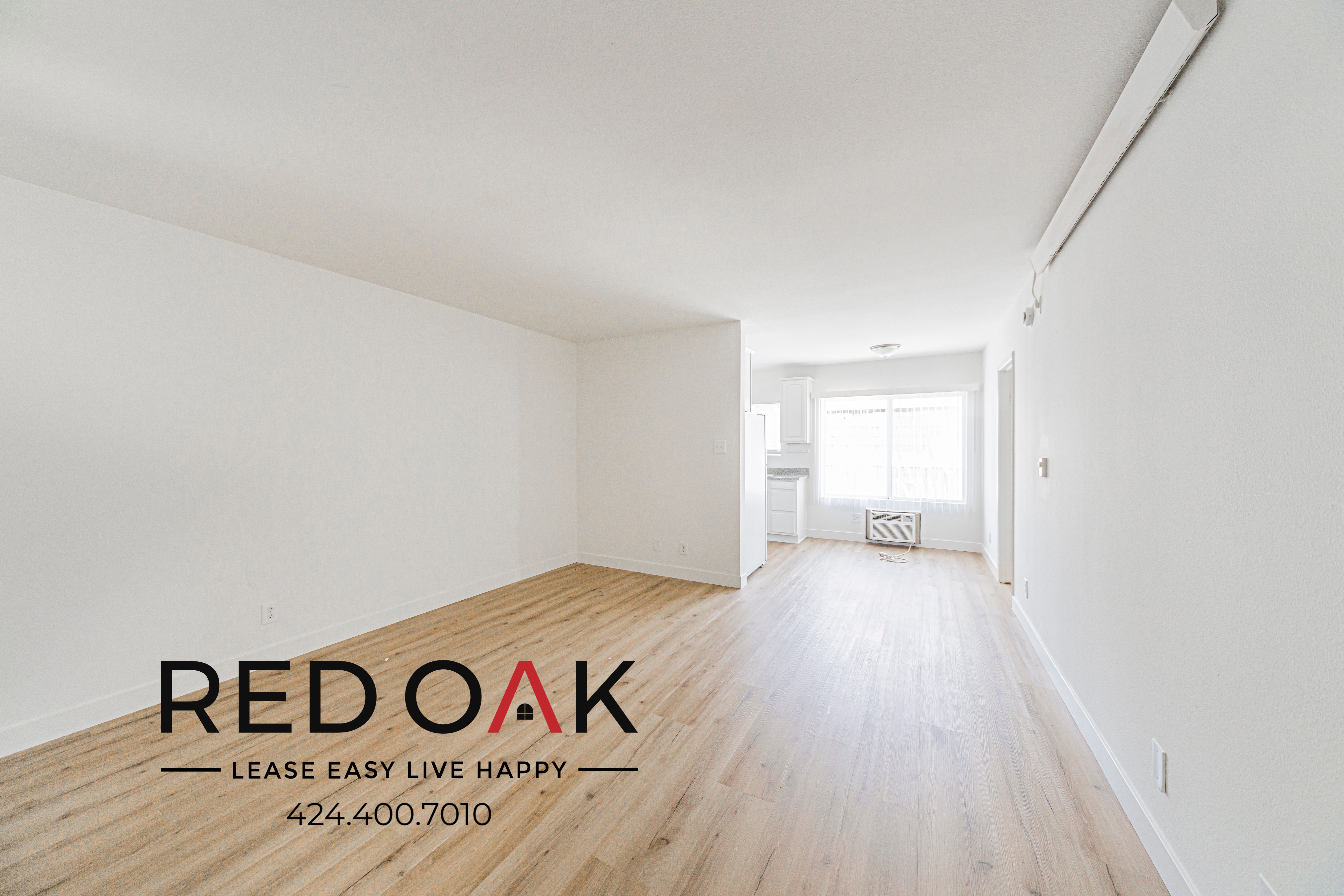 Canoga Park Condo: 8720 Owensmouth Ave