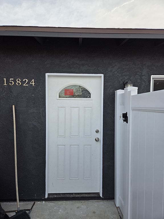 Van Nuys House: 15824 Valerio Street