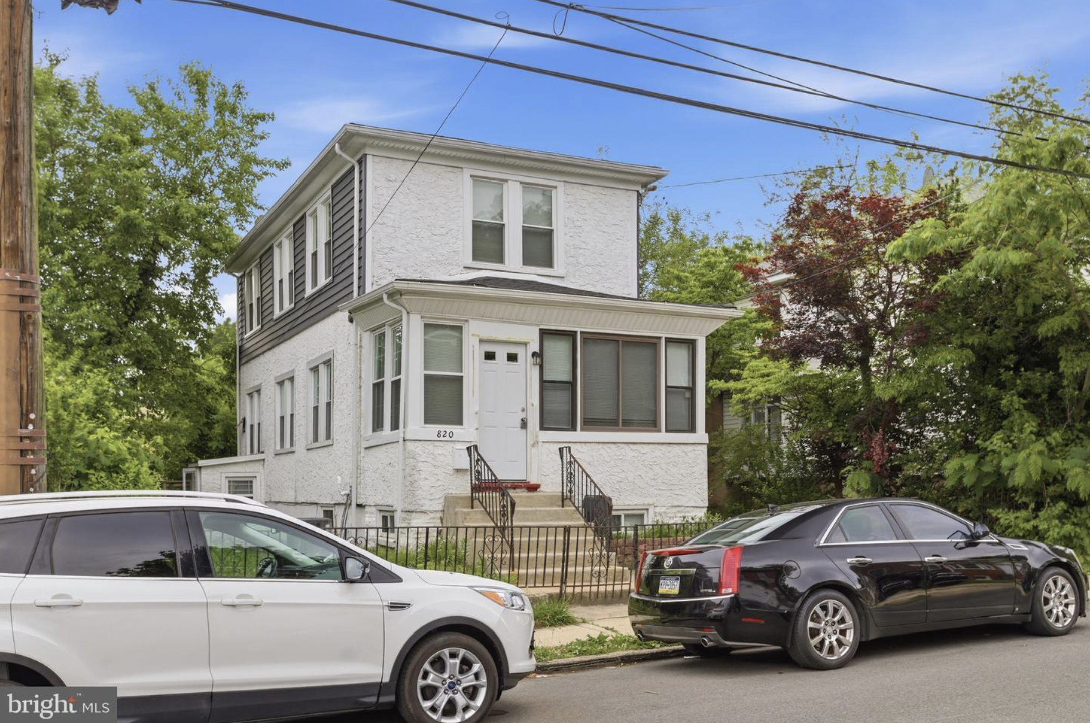 Sharon Hill House: 820 Greenhill Rd