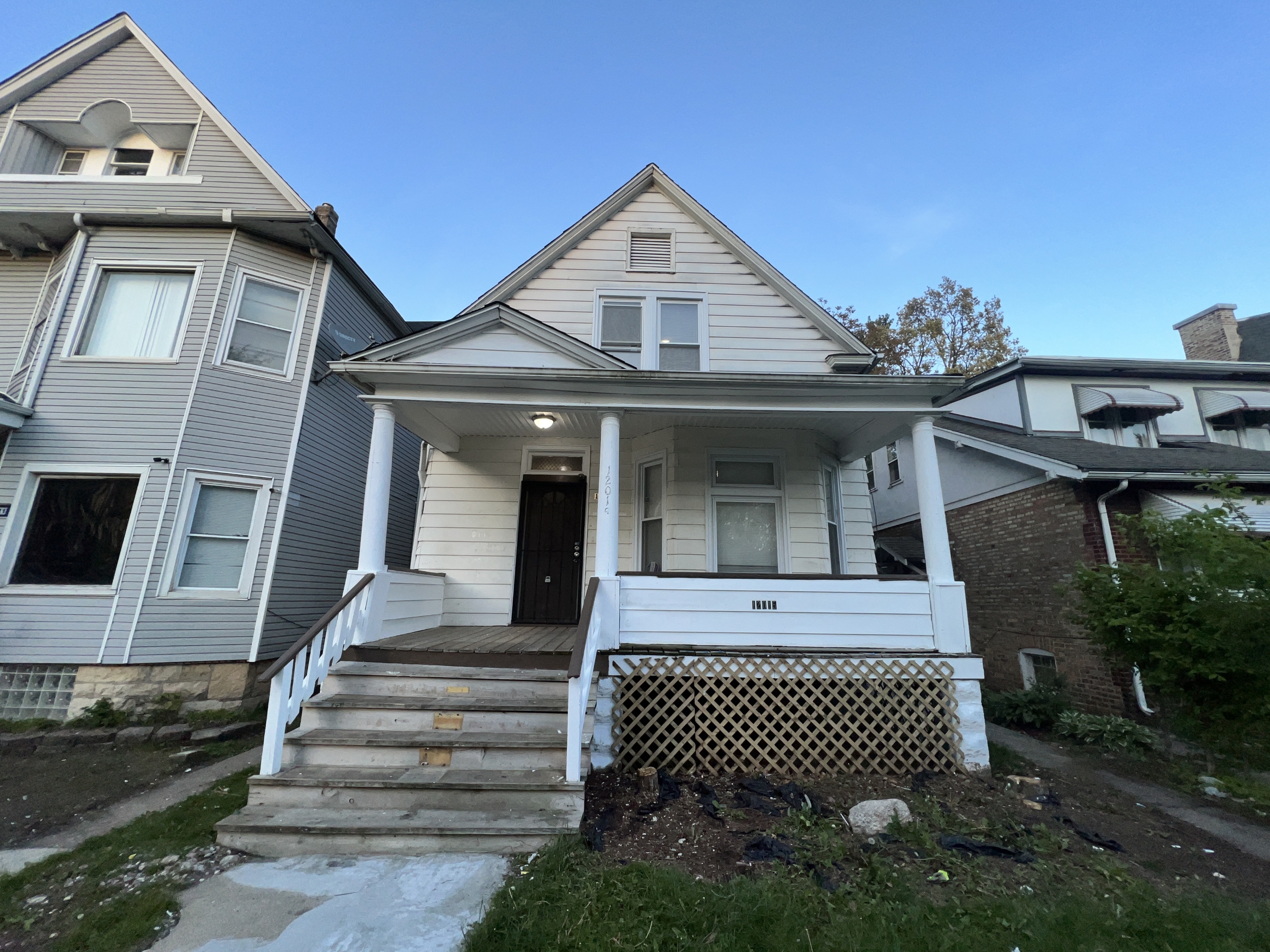 Chicago House: 12015 S Stewart Ave