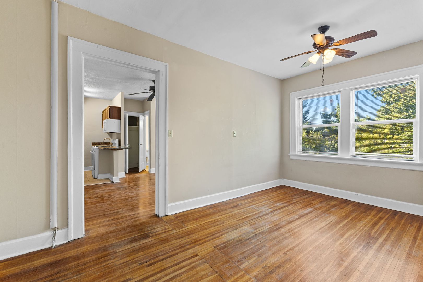 Indianapolis Apartment: 5730 E Washington St