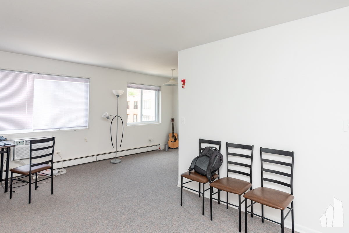 Chicago Condo: 520 West Aldine Avenue