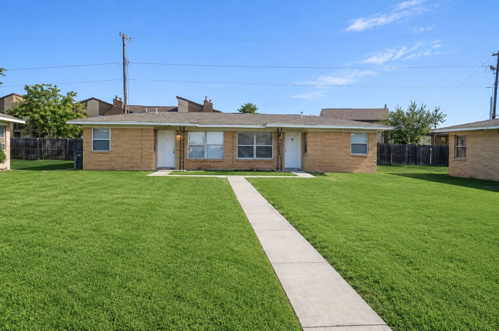 Lawton House: 2323 NW Bell Ave