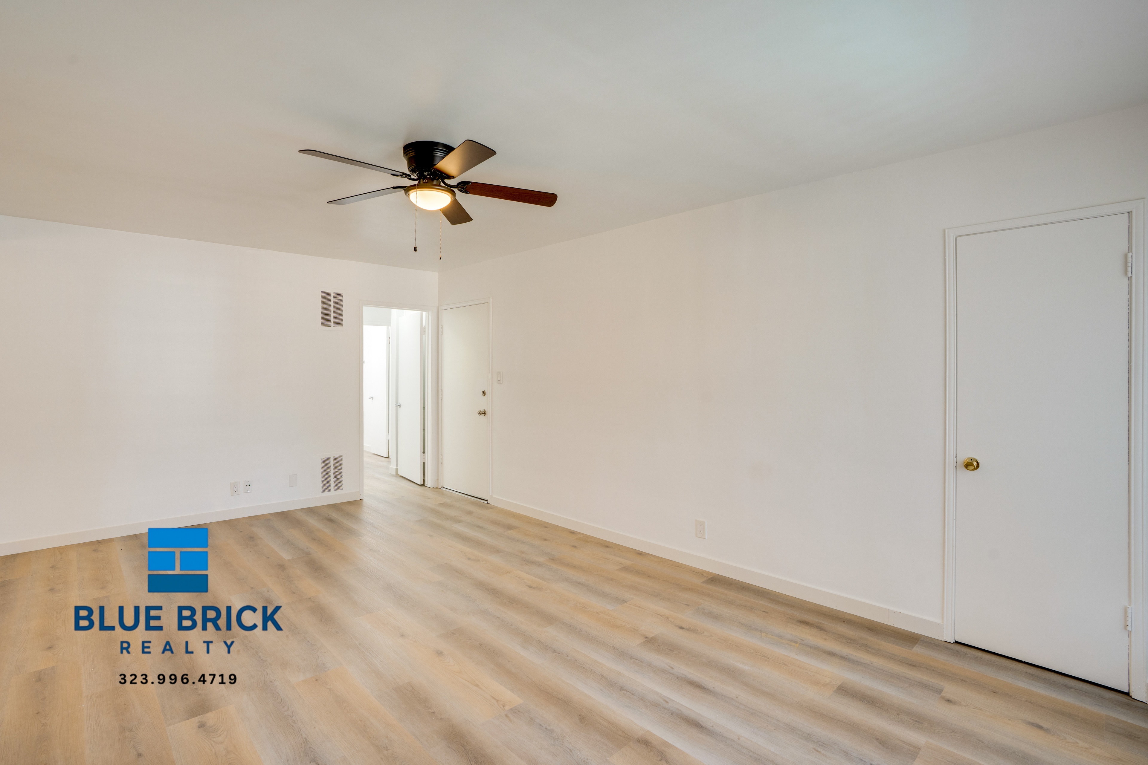 Valley Village Condo: 12310 Chandler Blvd
