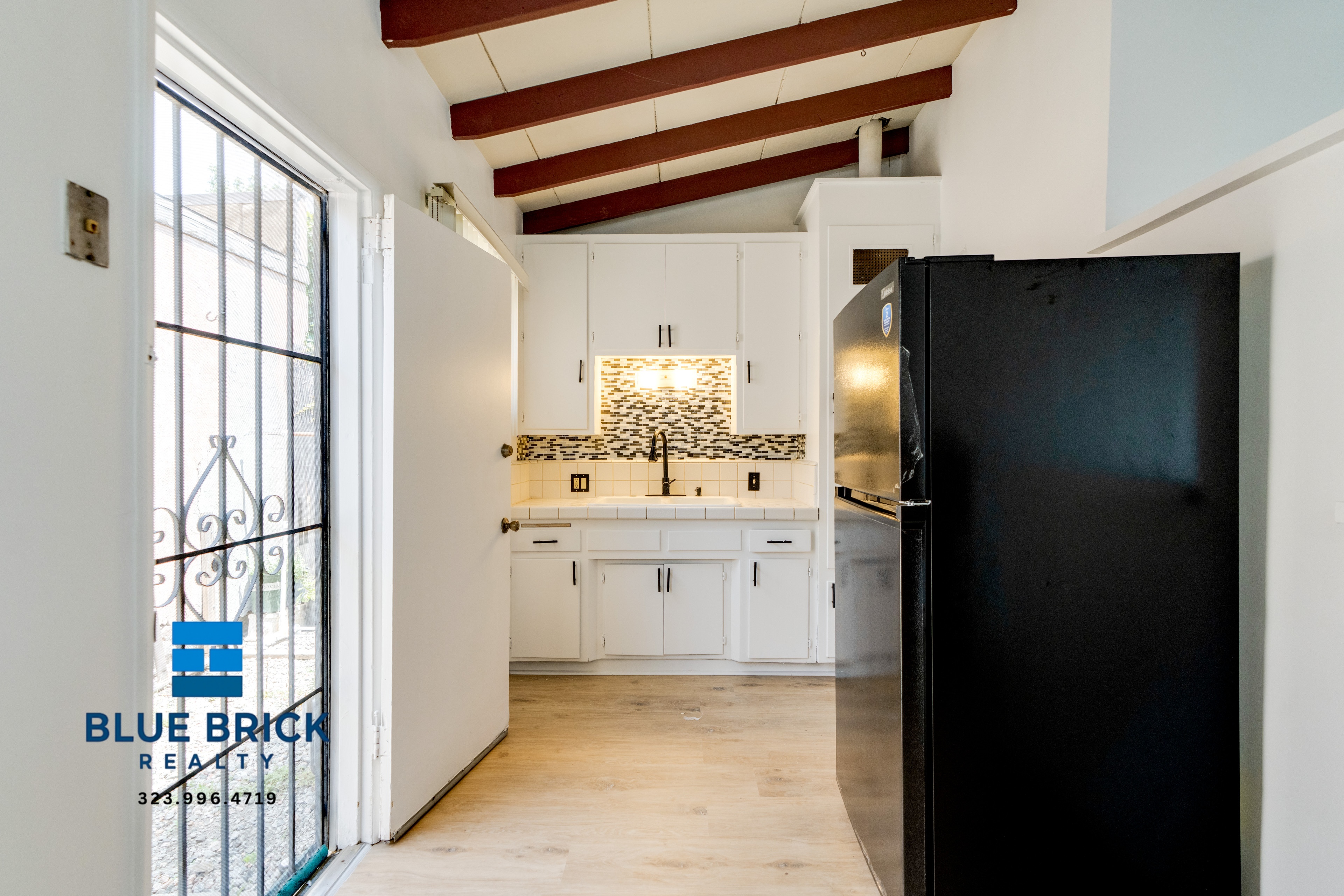 Panorama City Condo: 7910 Willis Ave