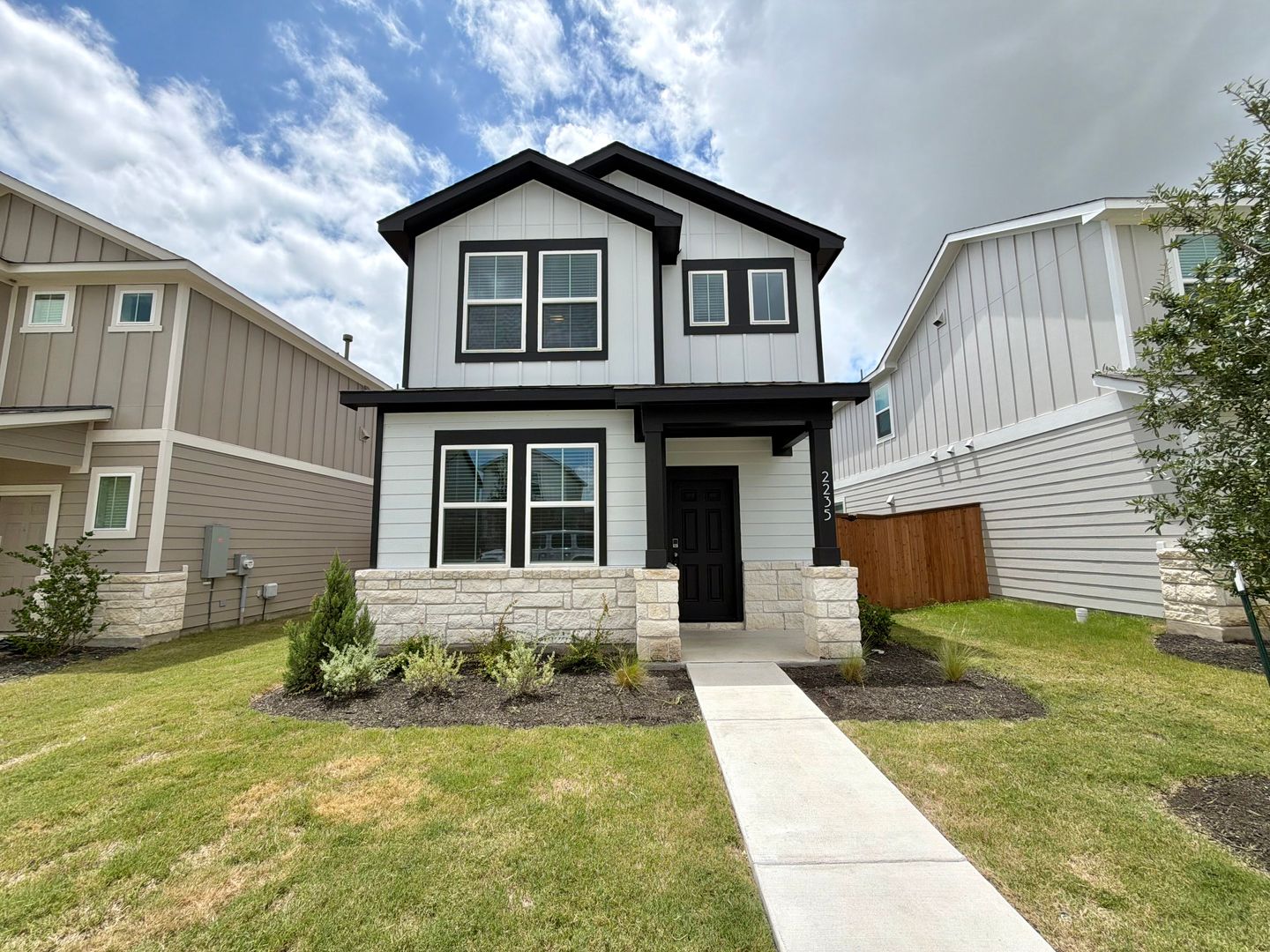 Round Rock House: 2235 Oscar Eli Way